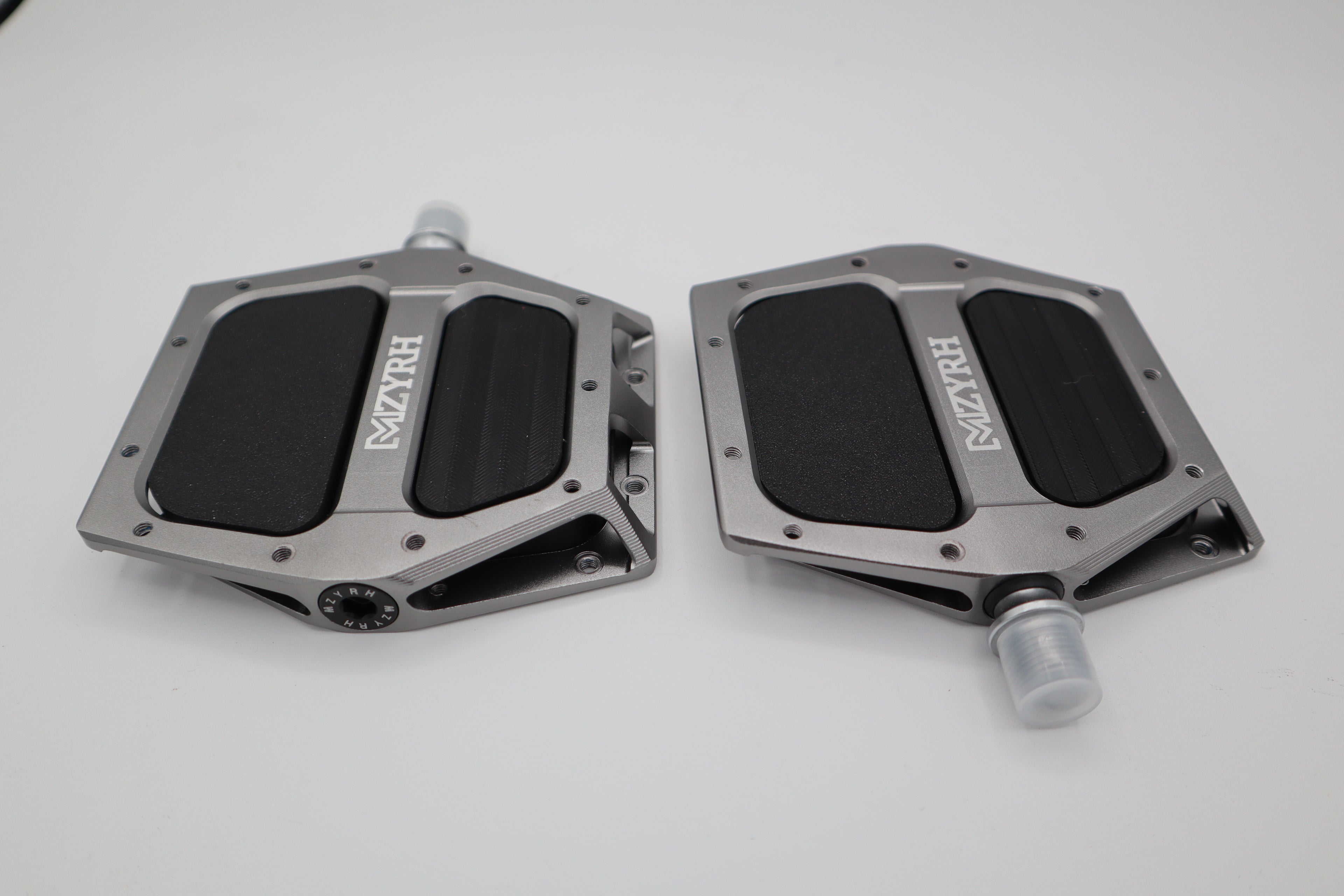 THE GRIP TAPE PEDAL!