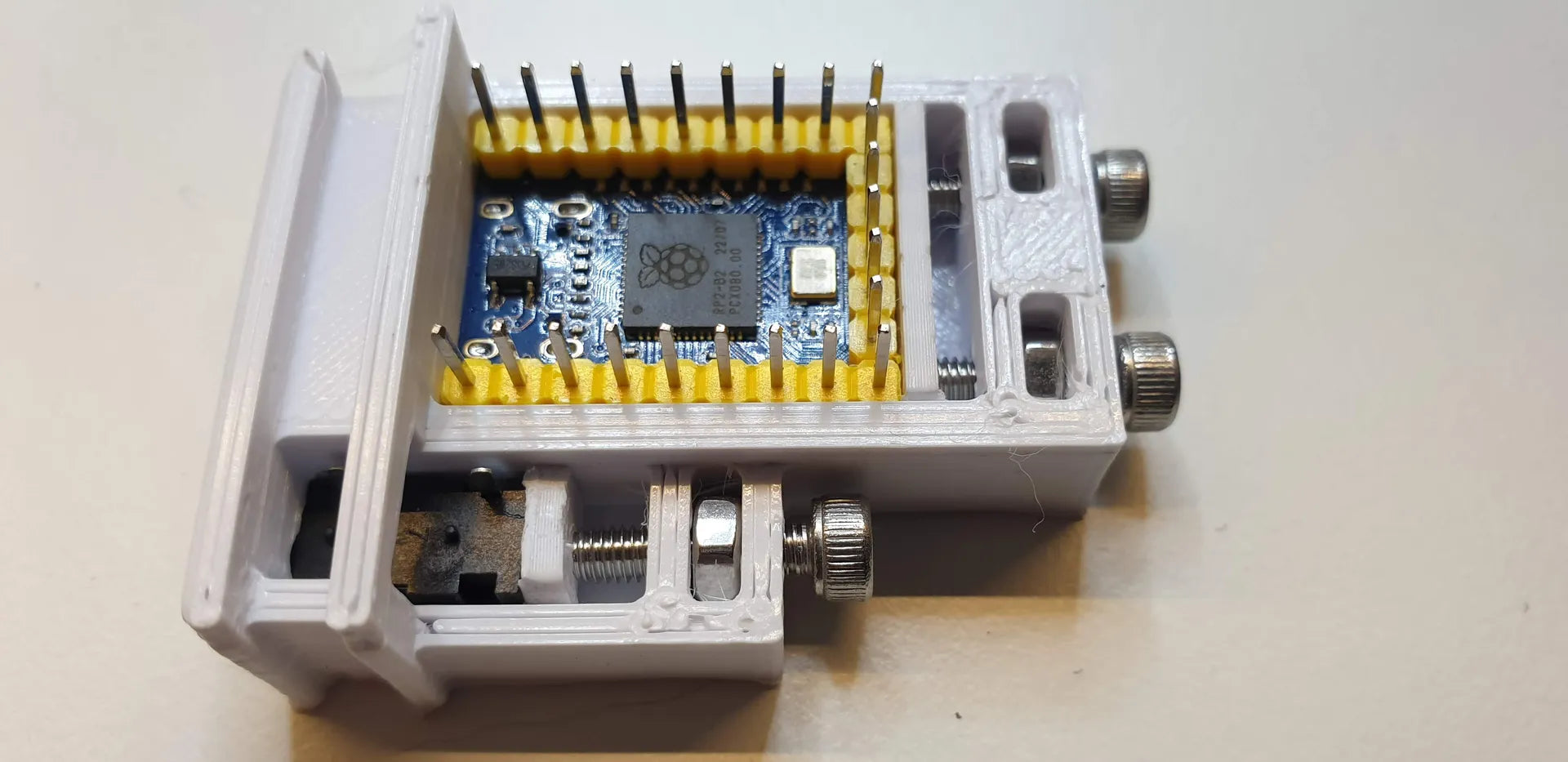 Dactyl Manuform External Holder for RP2040-Zero