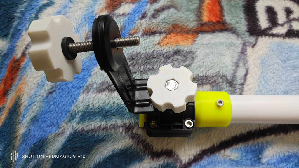 Garmin LVS34 Mounting Knob