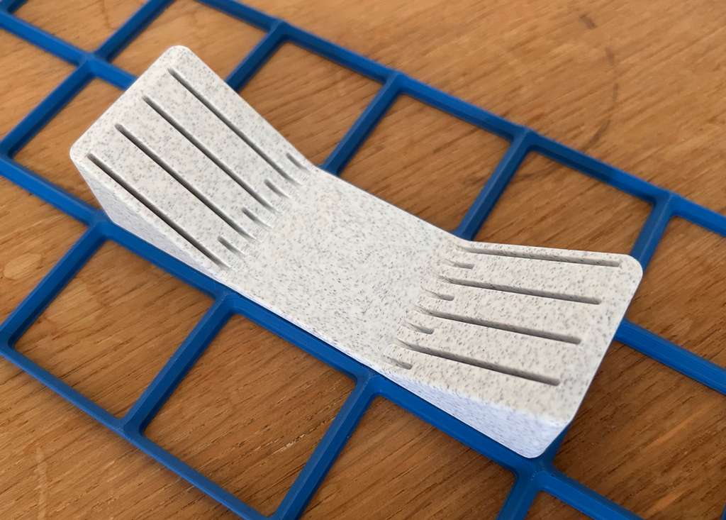 Gridfinity light credit card holder for 8 cards