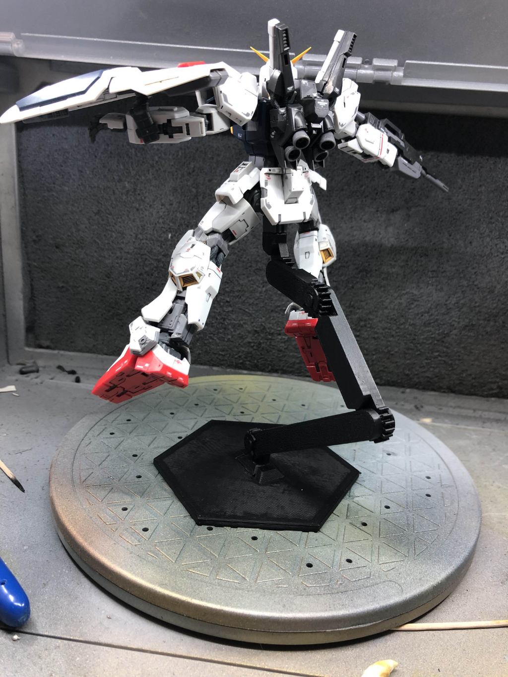 Real Grade RG Gunpla/Gundam action base adaptor