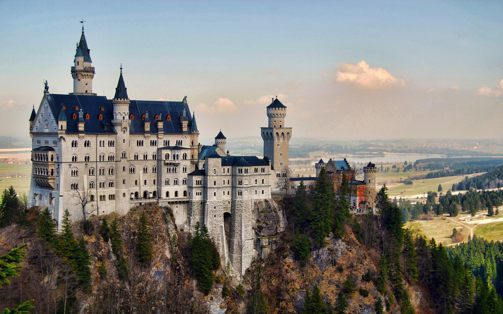 Neuschwanstein Castle – Fully Painted 3D-Printed Model