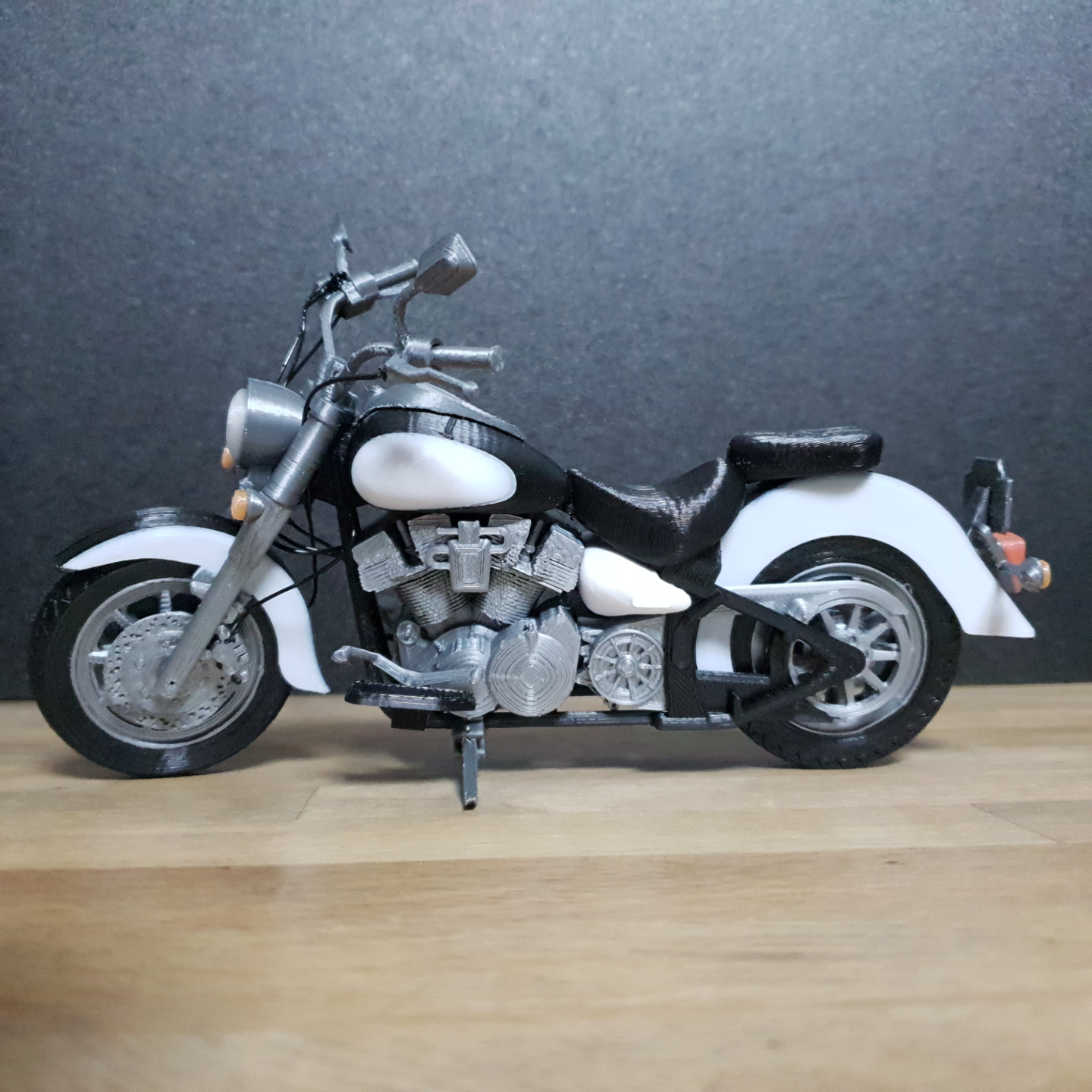 YAMAHA_XV1600_ROADSTAR