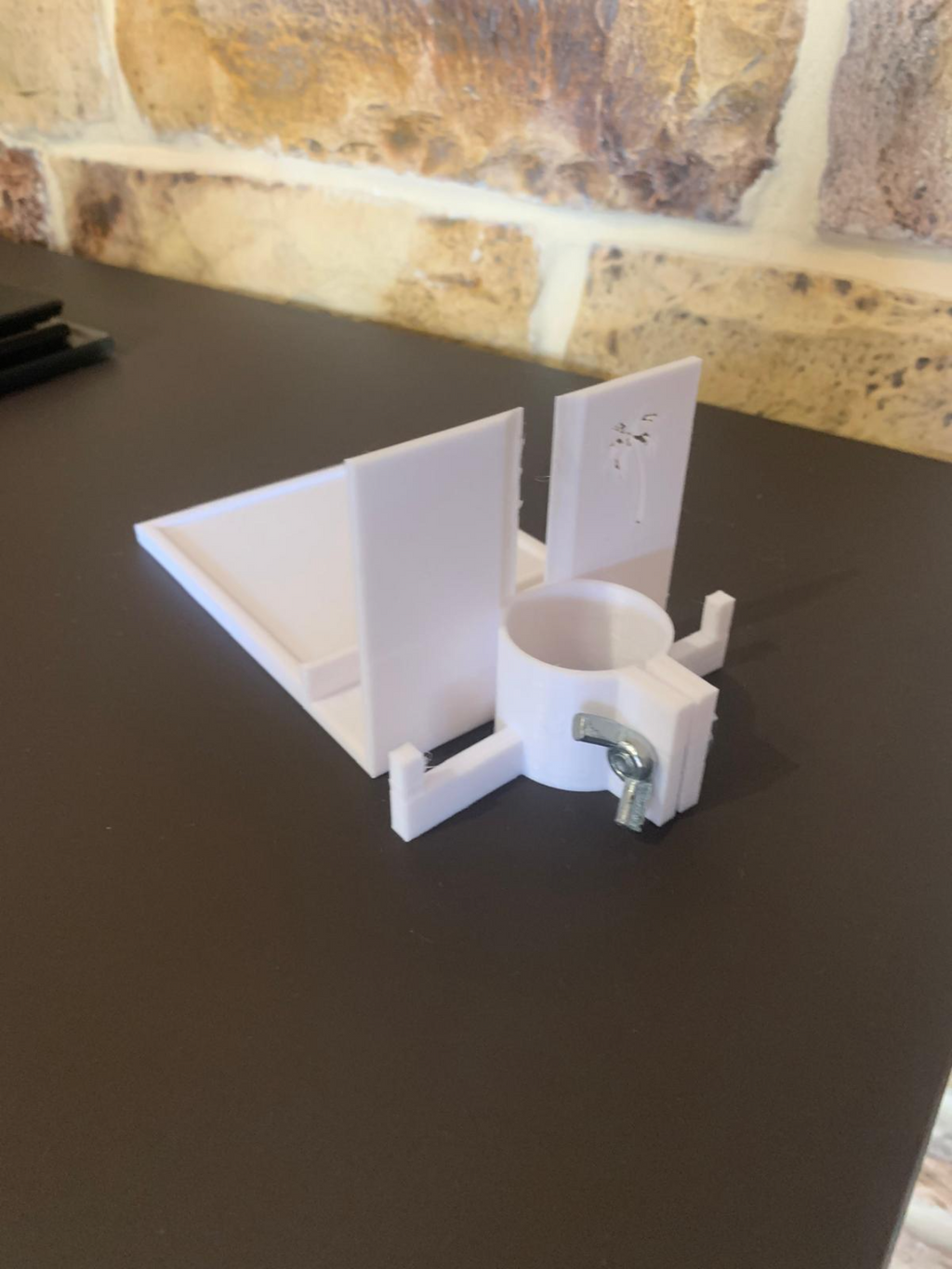 phone holder for beach umbrella