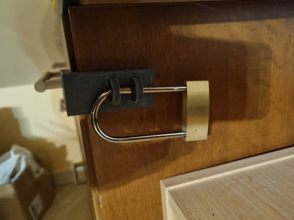 Drawer lock with padlock