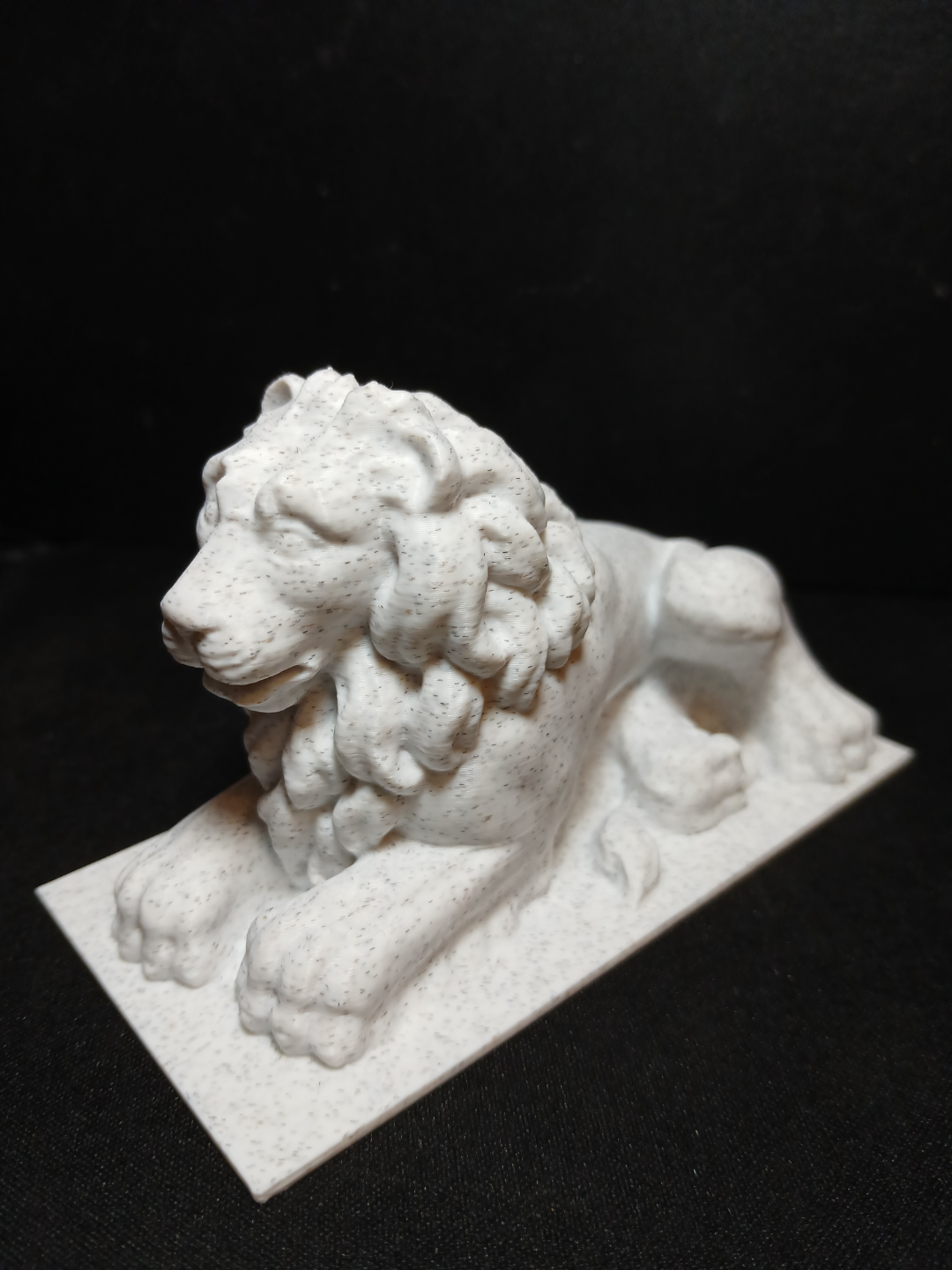 Marble Lion (Supportless)