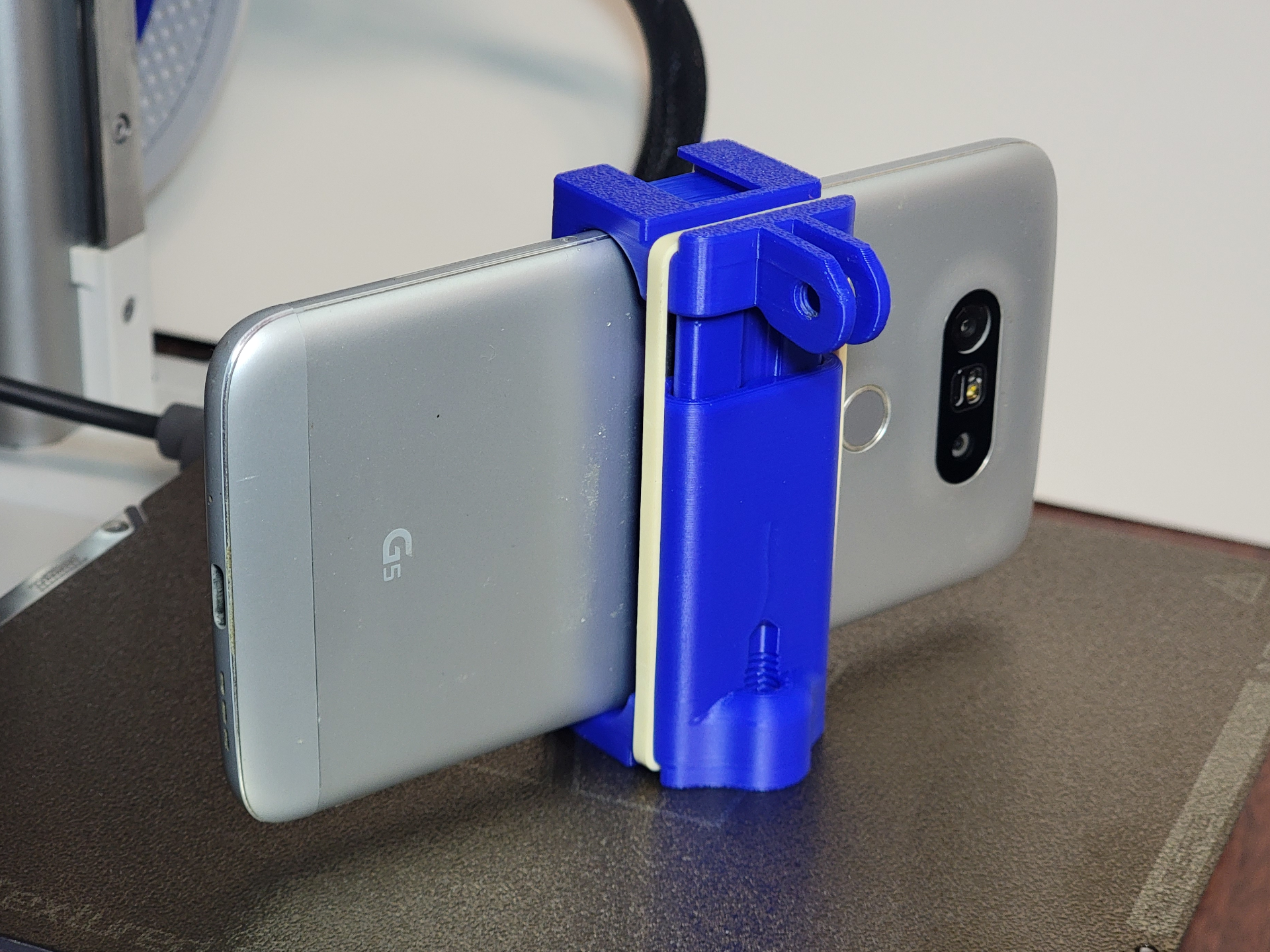 Phone mount
