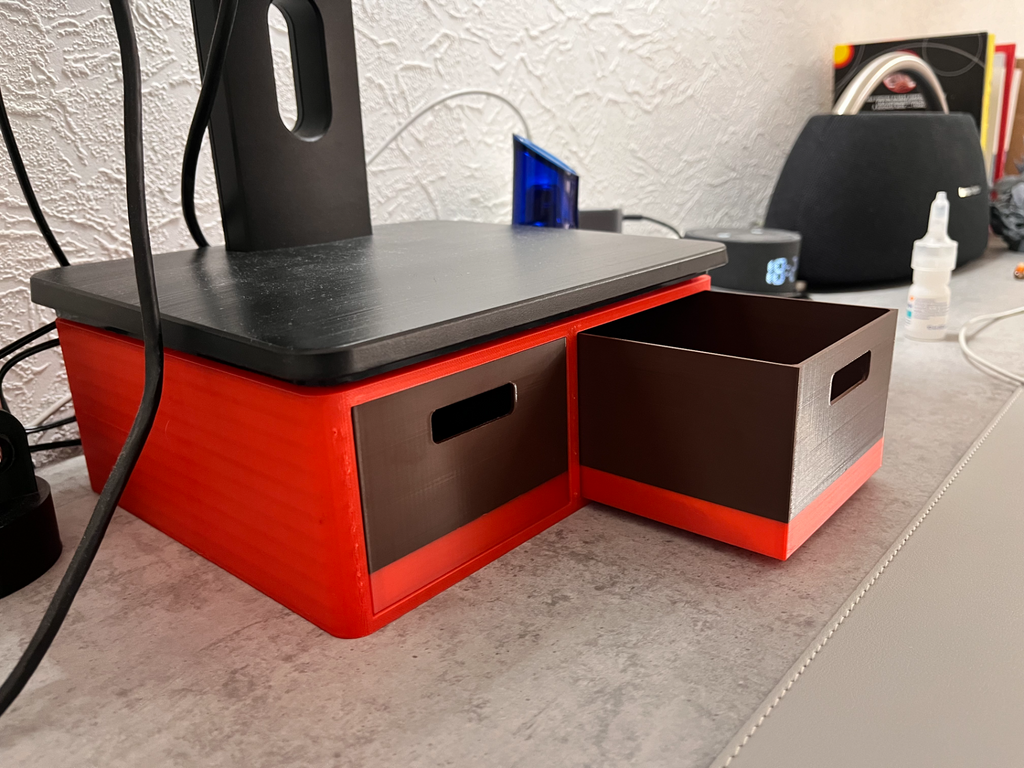 Monitor stand / support