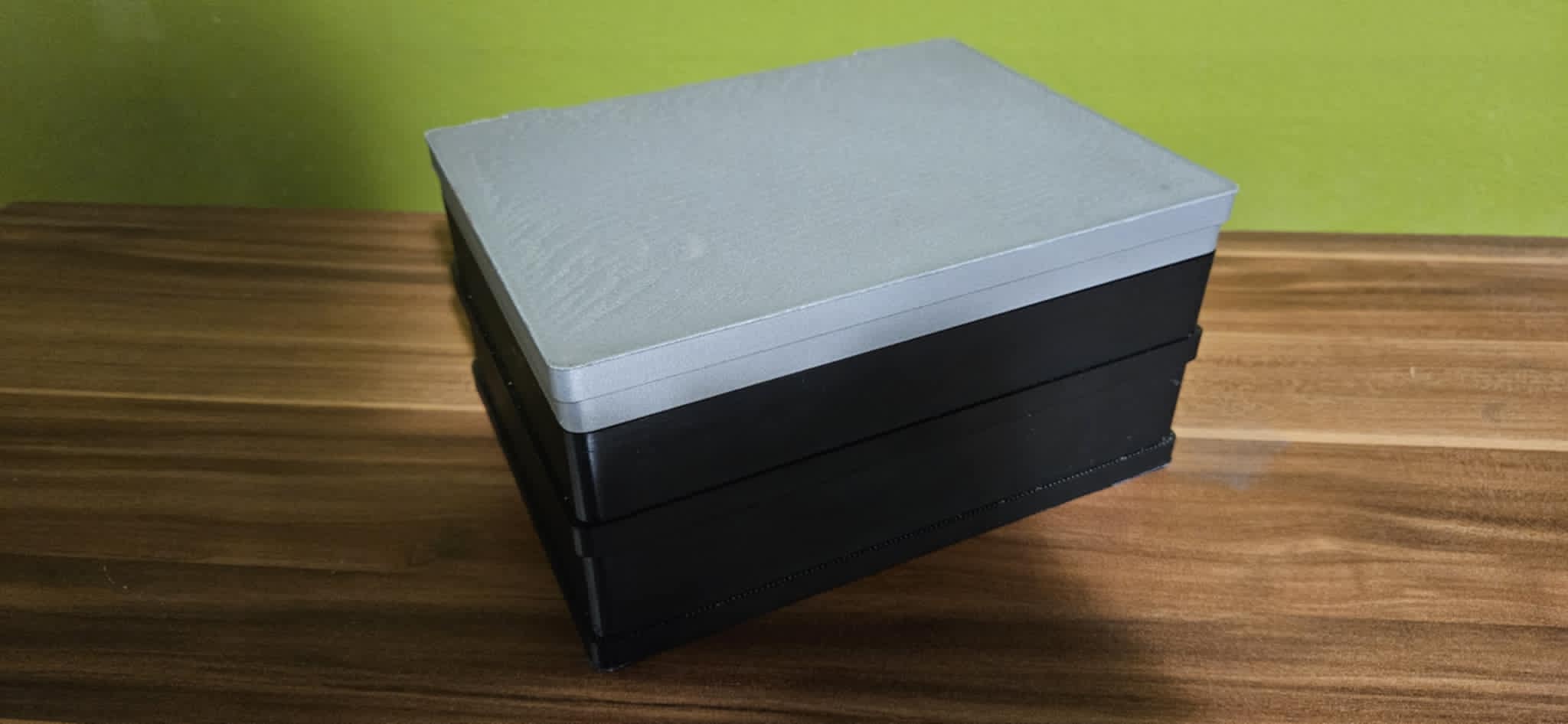 Durable storage box for SSD, SD, MicroSD and USB
