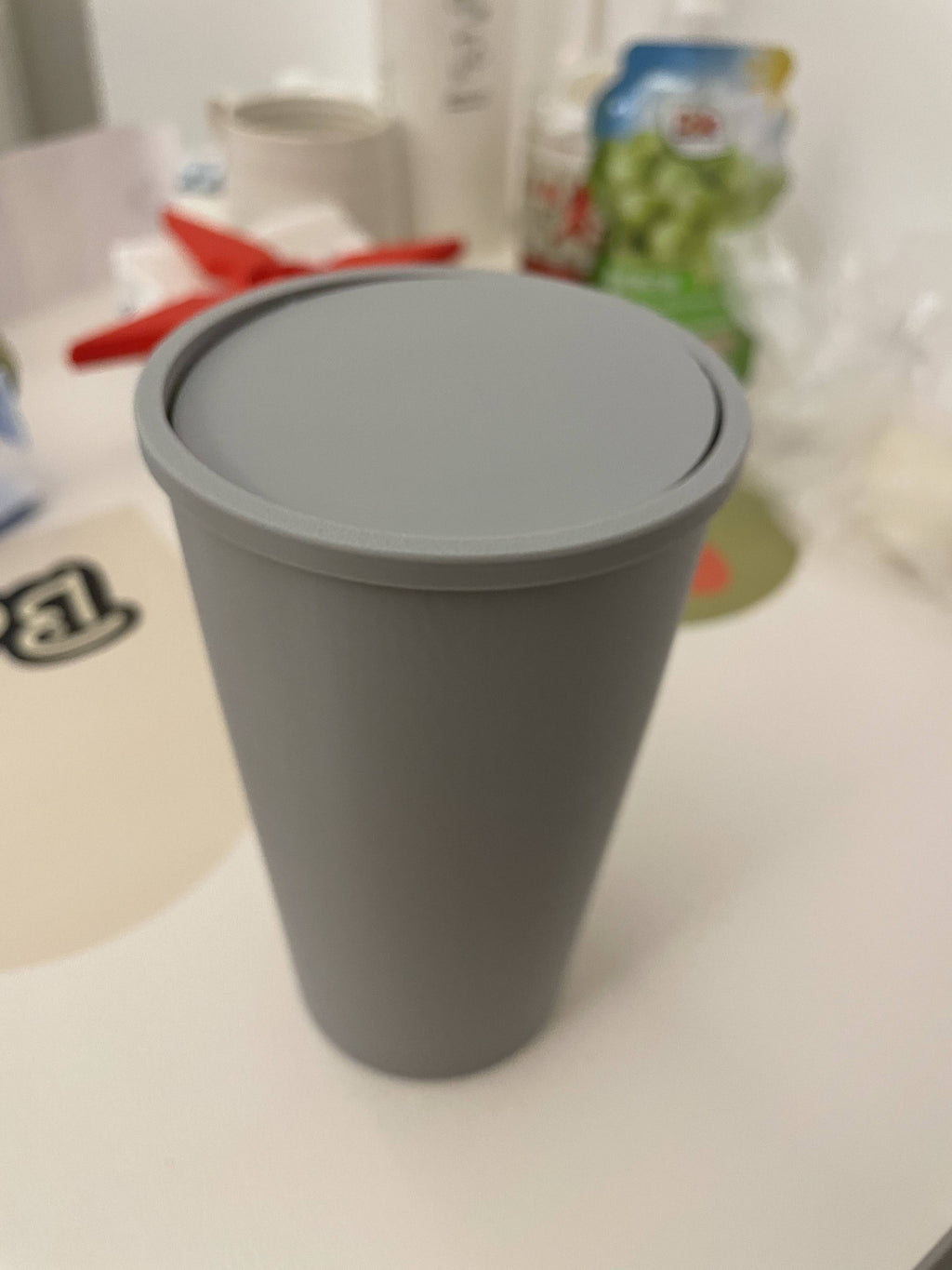 车载垃圾桶