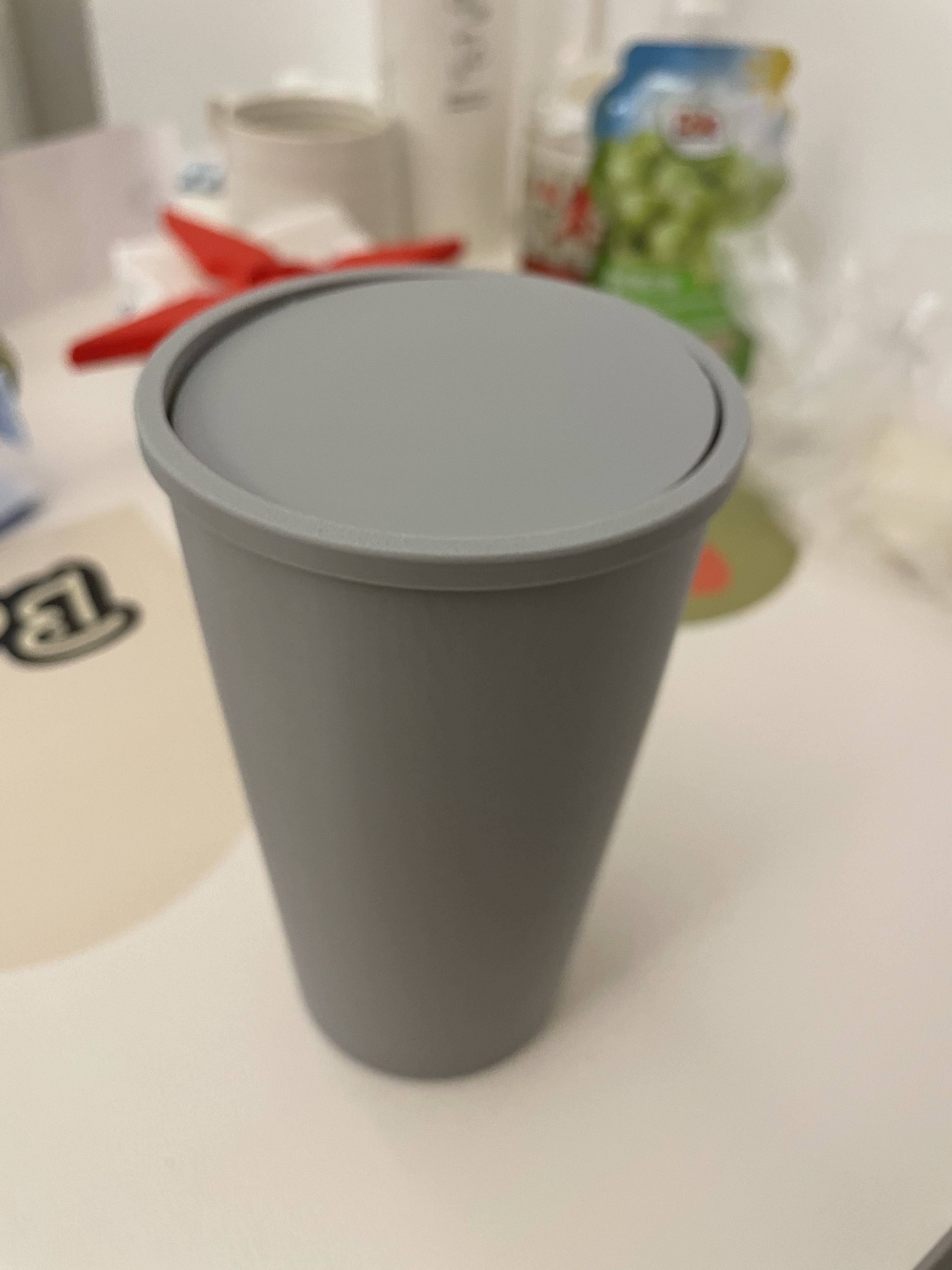车载垃圾桶