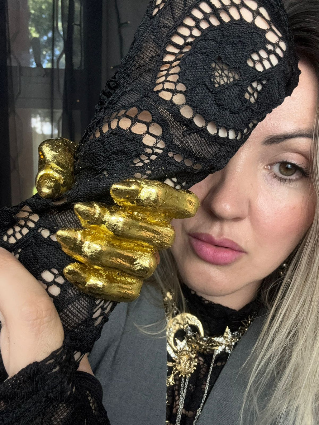 GOLDEN GRIP BRACELET - 3D PRINTED FASHION JEWELRY