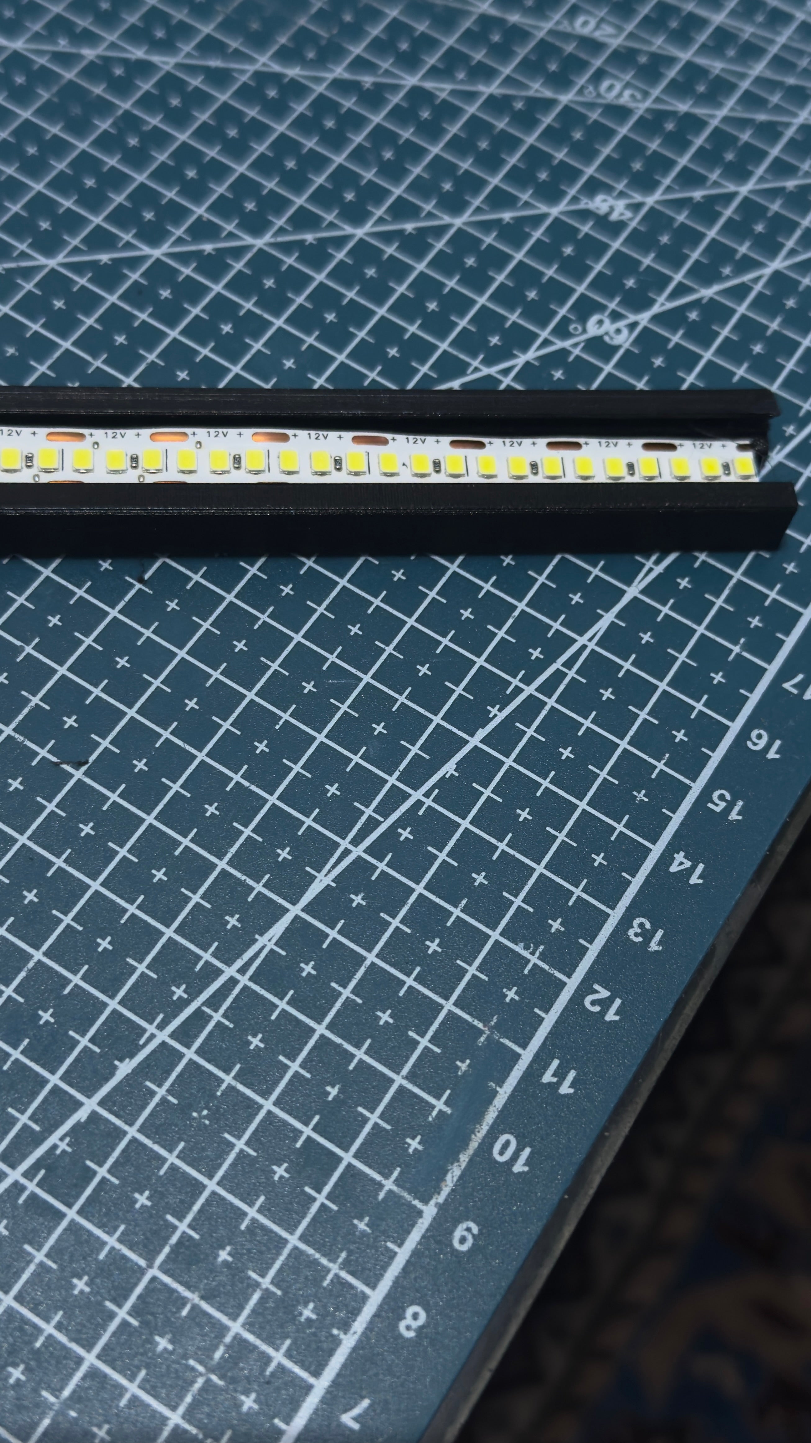 Supporto modulare per strisce LED 10mm