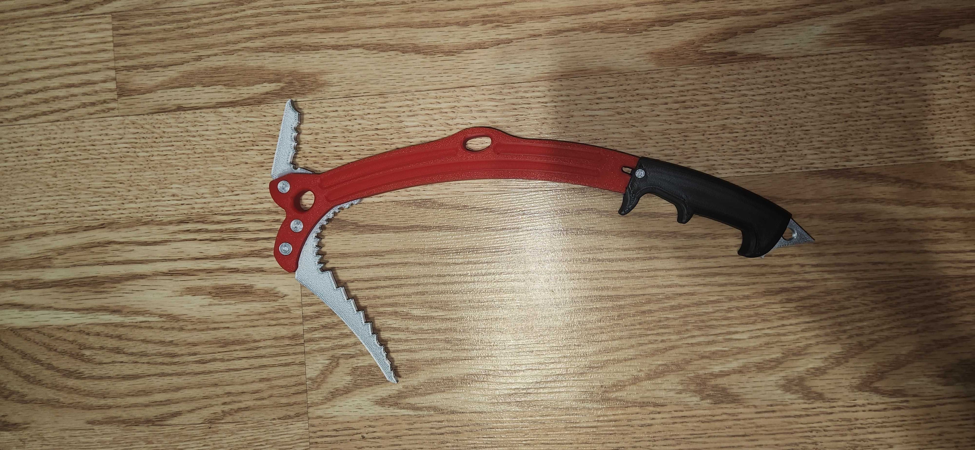 Tomb Raider Ice Axe - Lara Croft
