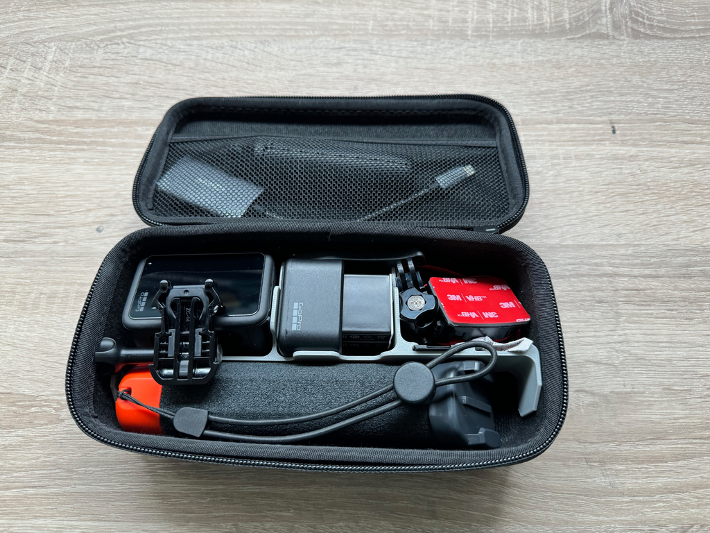 Organizer GoPro Hard Shell Camera Case ( Hero 9, 10, 11 icluded case )