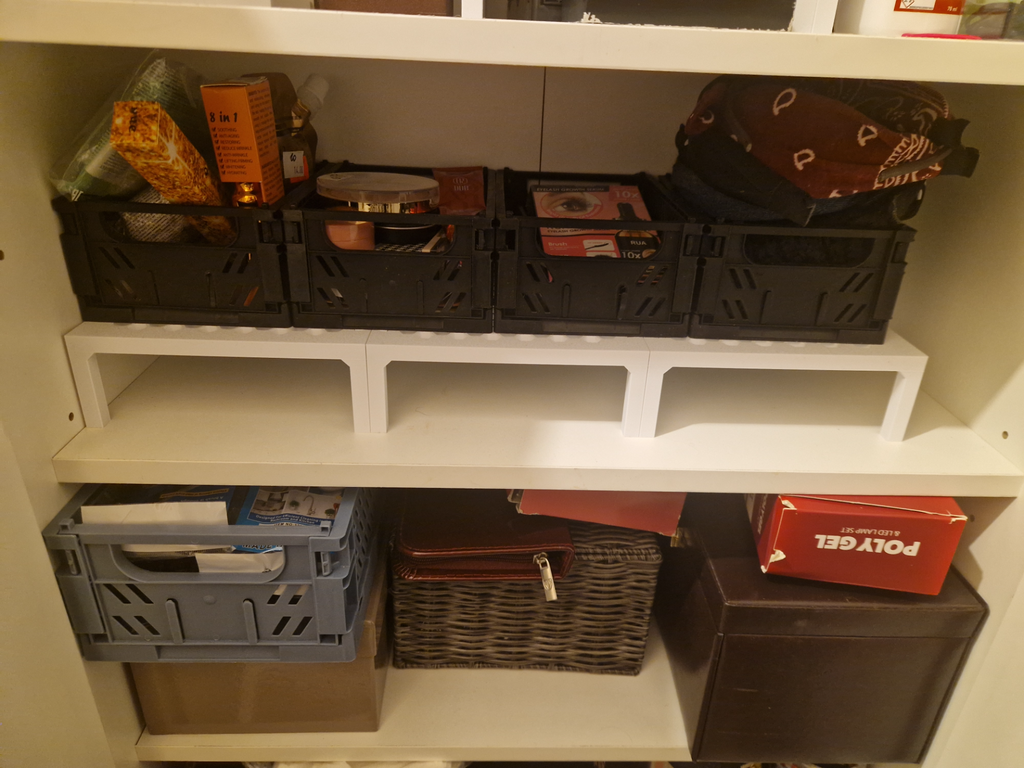 Shelf orgnizer - honeycomb
