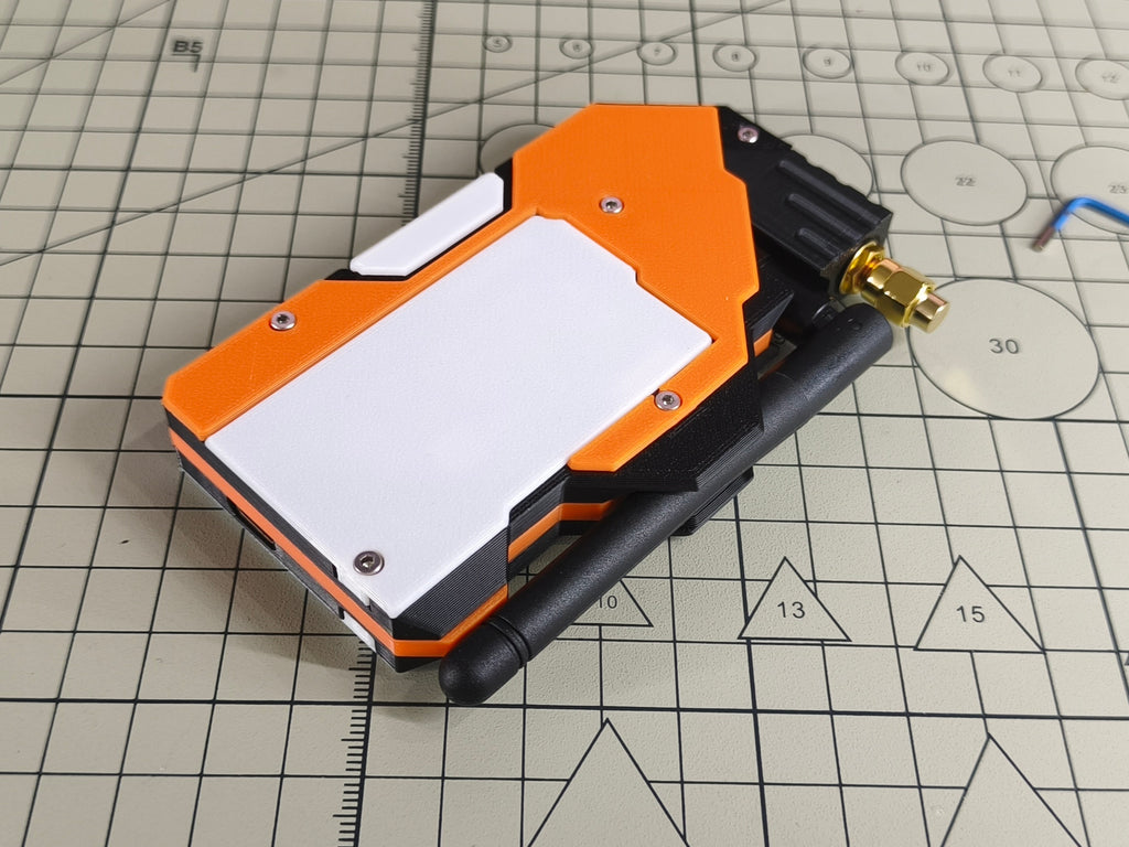 MeshT1 - Meshtastic Heltec Tracker 外壳