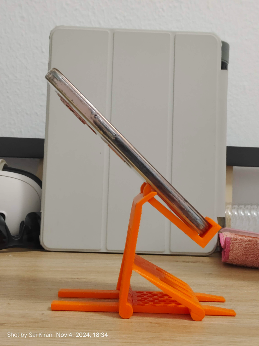 Angle adjustable Phone/IPad stand for video calls