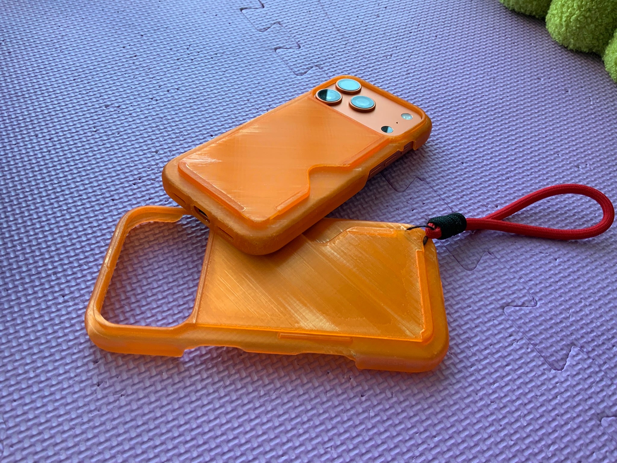 iPhone 17 Pro 手机壳 背后带卡槽