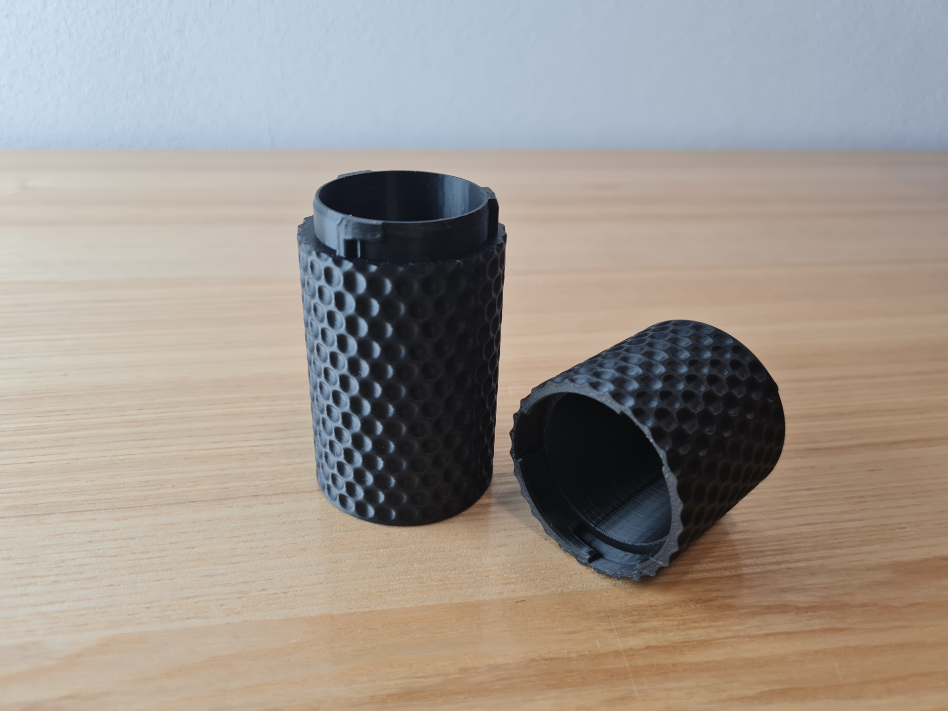 Golf ball surface container /box