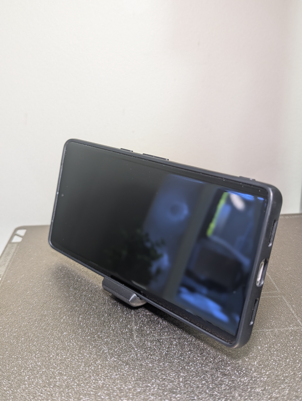 Pixel Buds Pro Belt Clip / Phone Stand