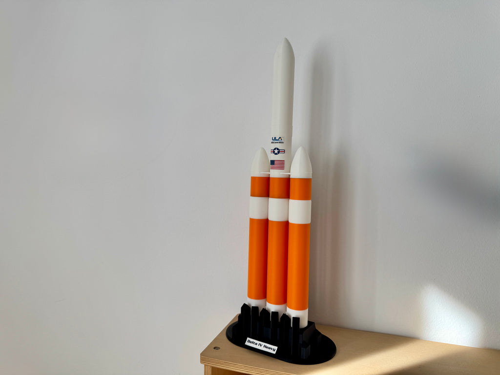Delta IV Heavy – 1:207 Scale Model (ULA)