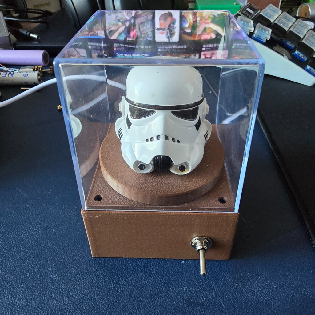 cube 7cm rotating display