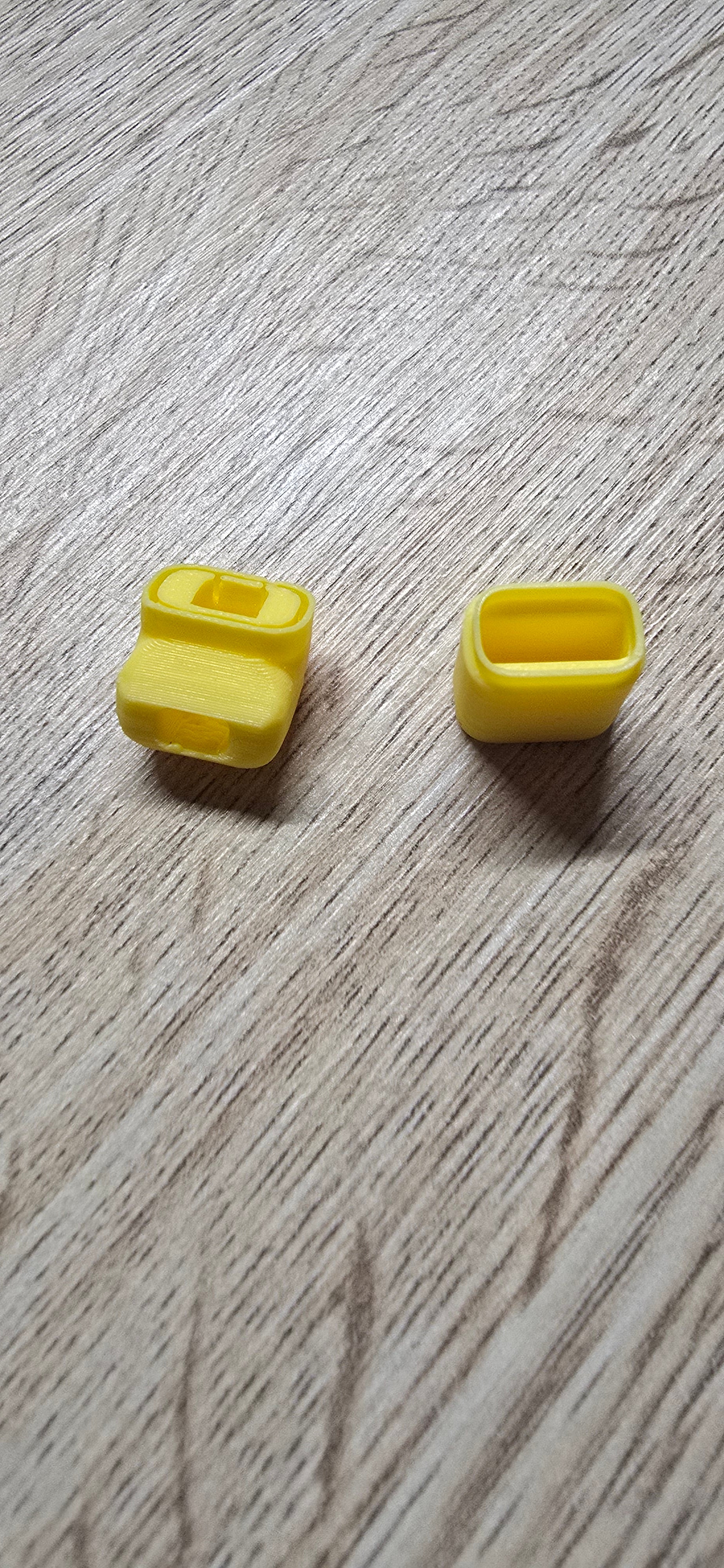 Angled USB Type-C plug(up-down)