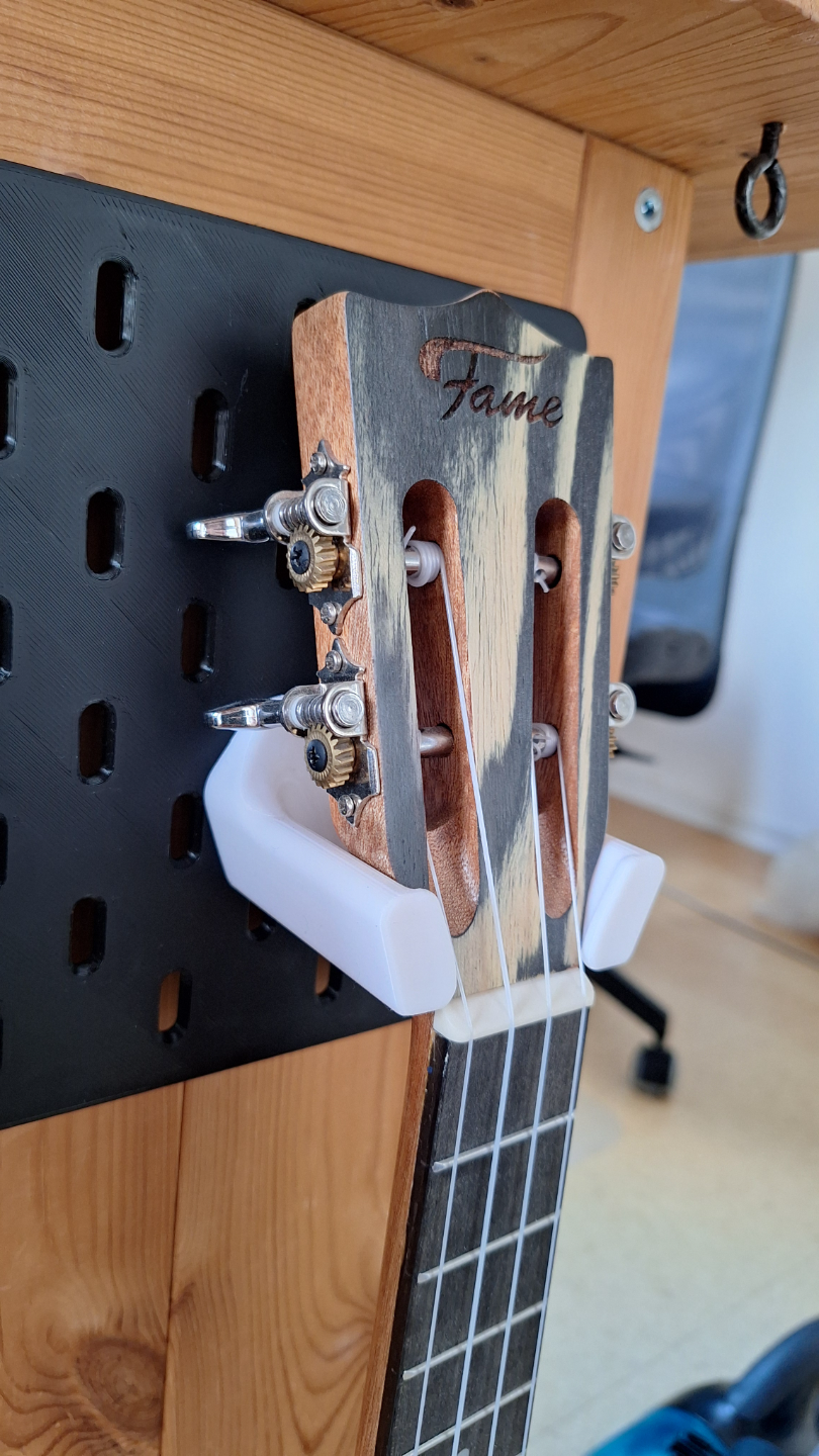 Skadis Ukulele Holder for Soprano and Tenor