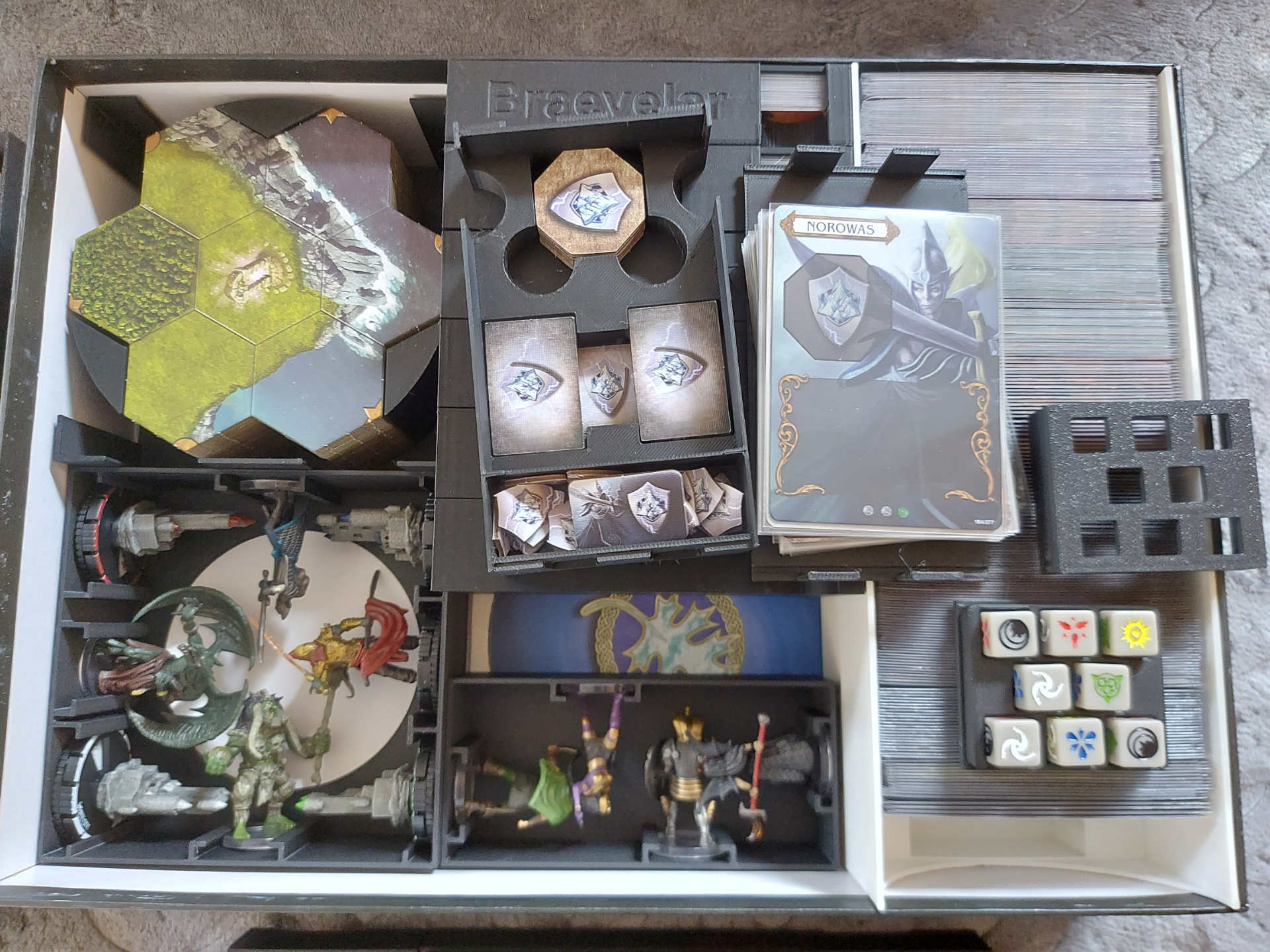 Ultimate Mage Knight insert in the Original Box