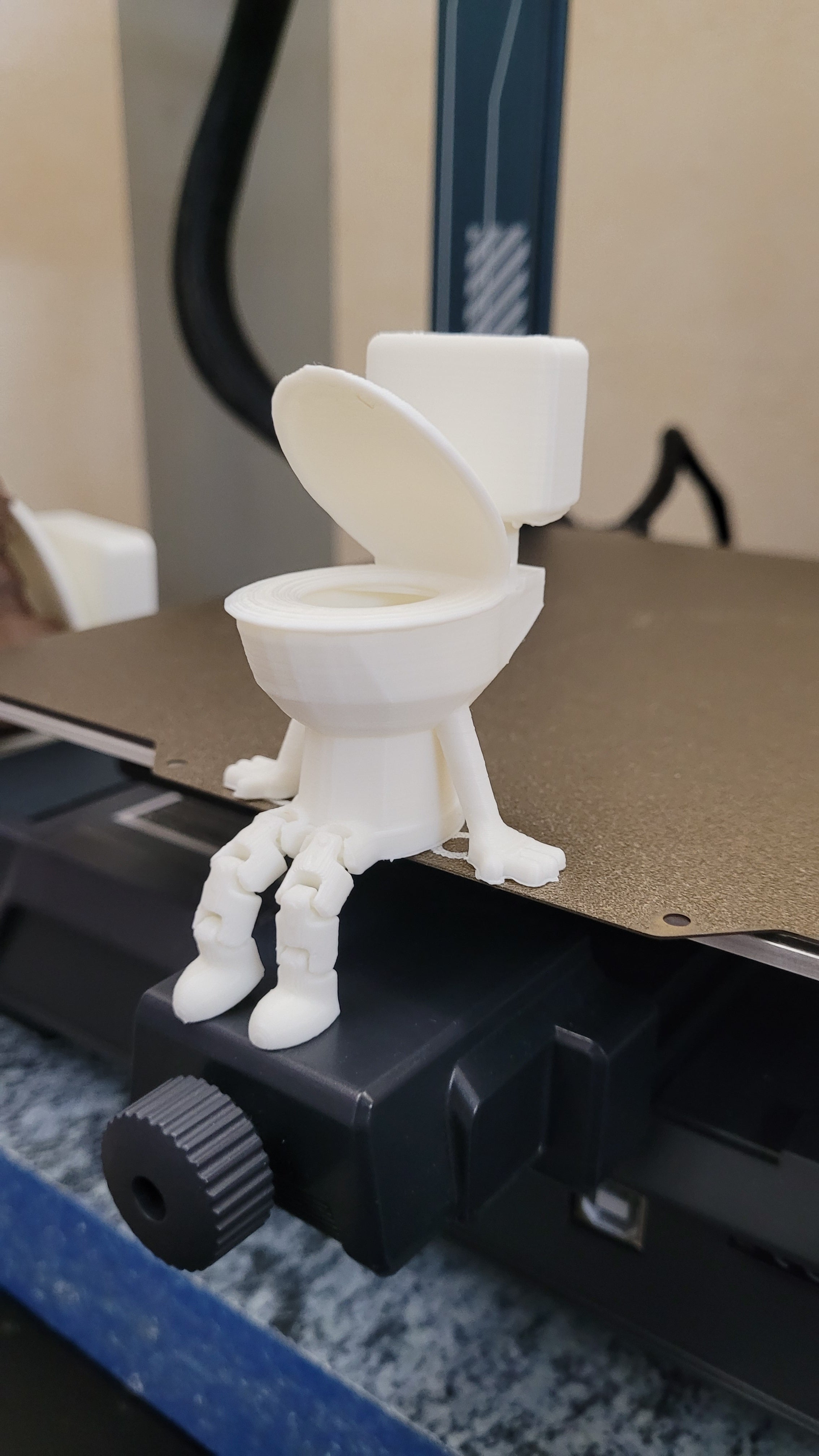 Klo'nchy / Calibration Toilet 2.0