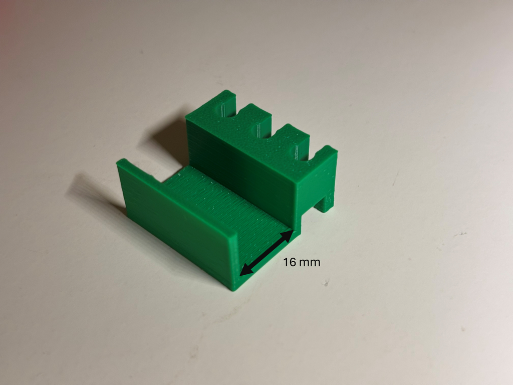 Scalable cable organiser for IKEA draws