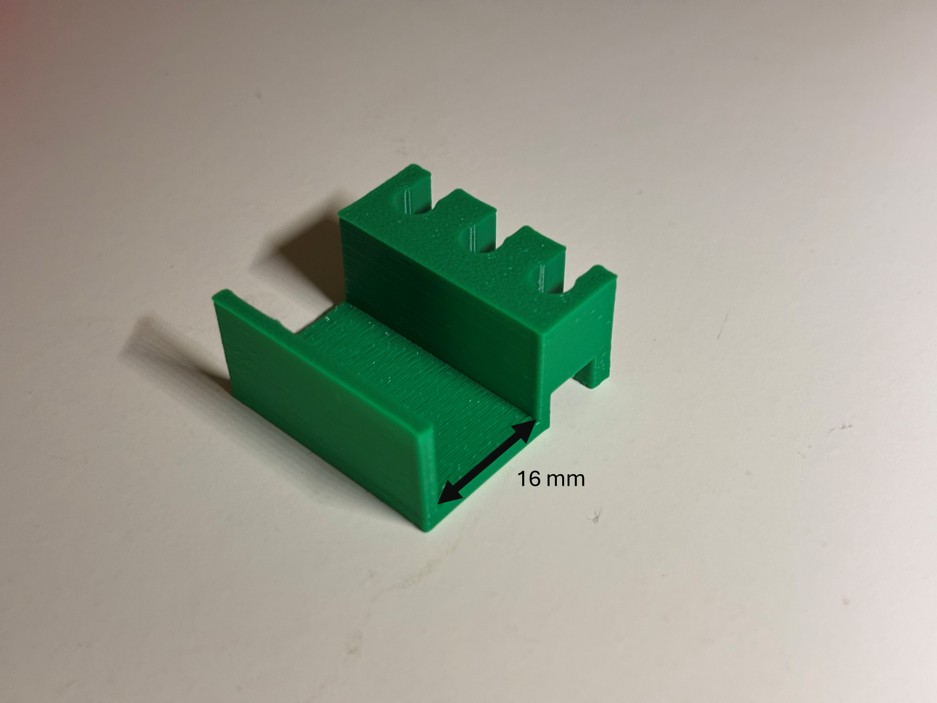 Scalable cable organiser for IKEA draws