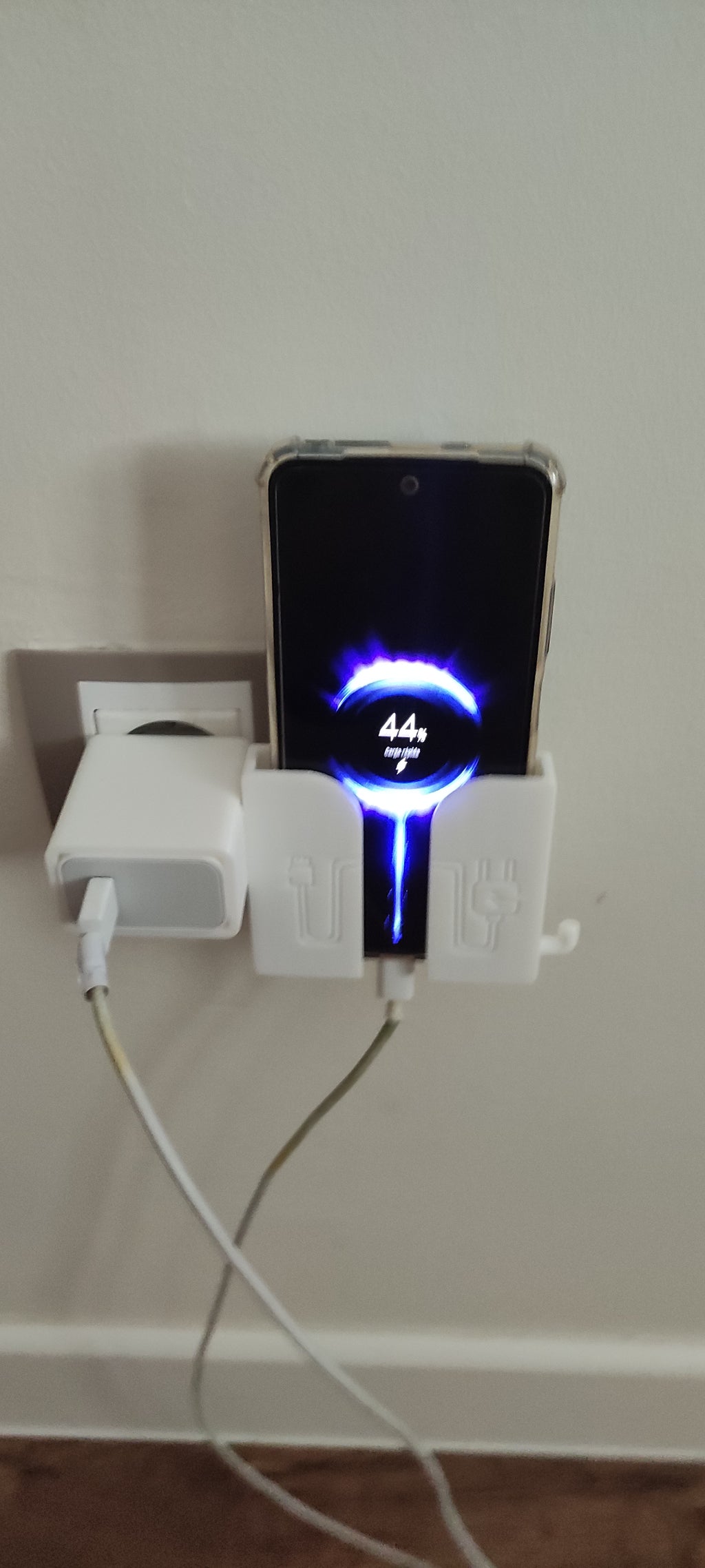 Soporte Movil Cargador (Parametrico)