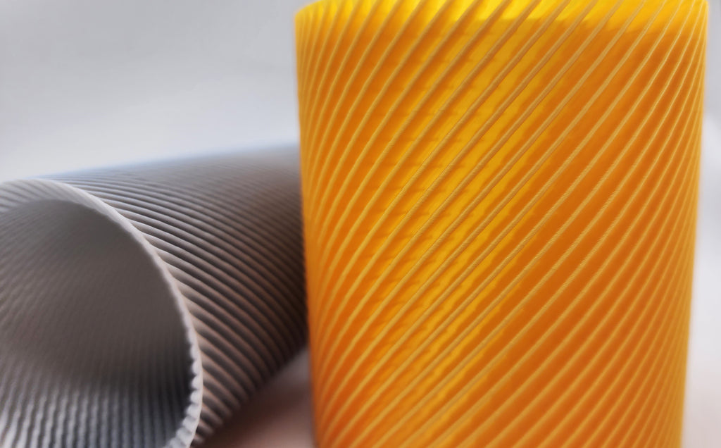 ⇗⇗ Mesmerizing Vase Set - Twisted