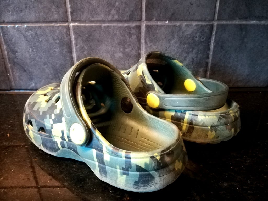Rivets for kids Crocs (or similar), DIY repair