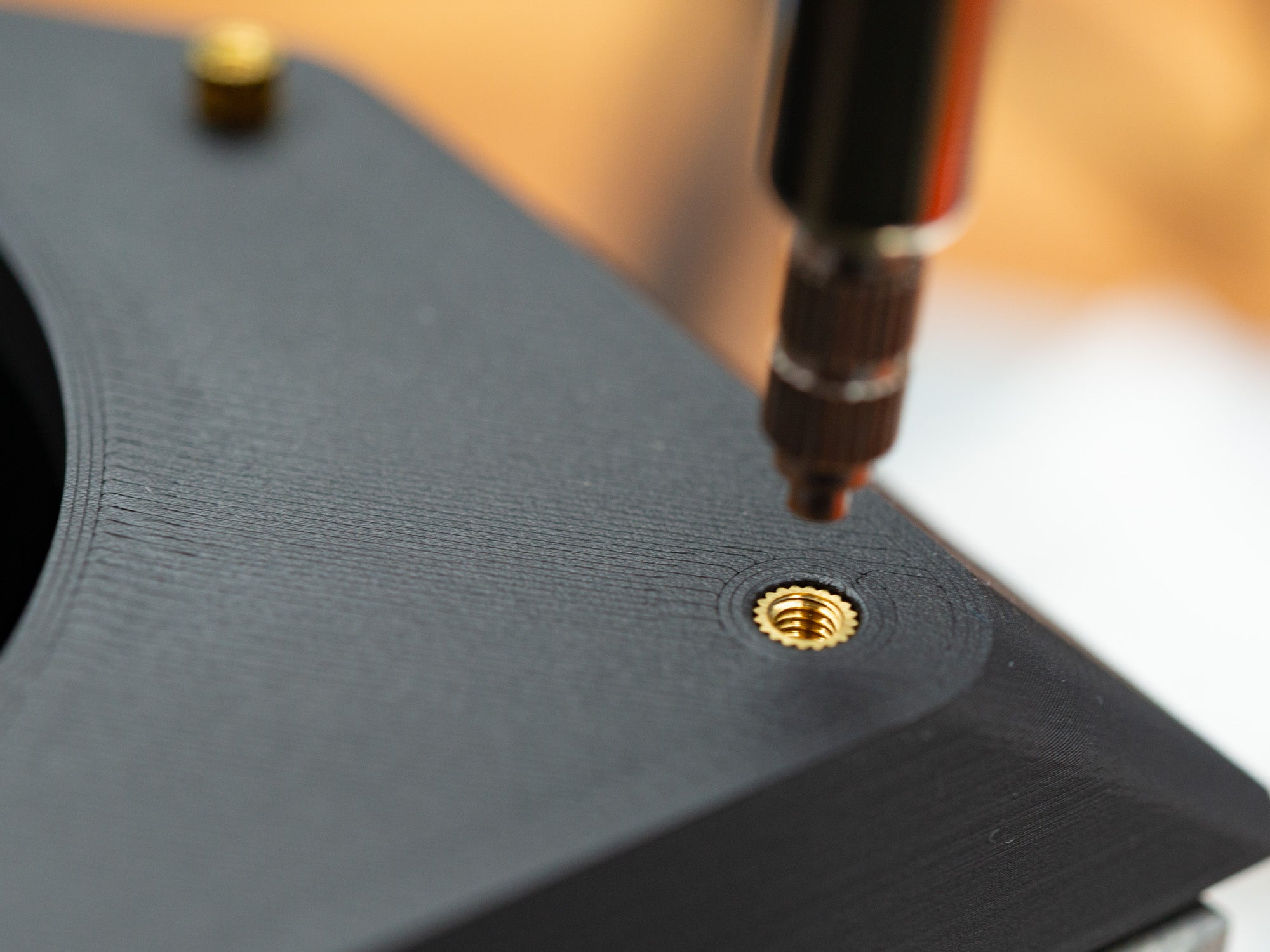 Lens mounted mini teleprompter