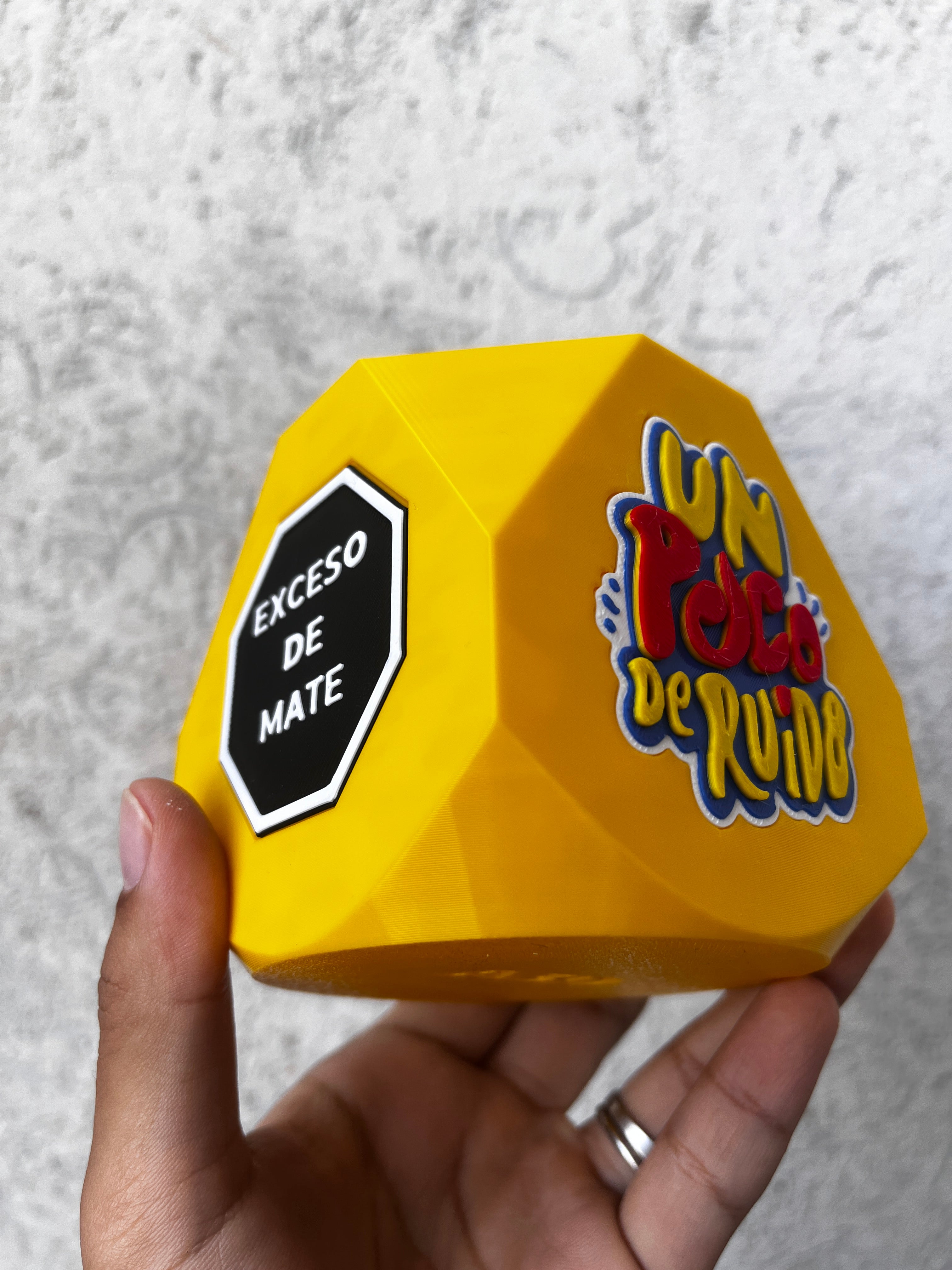 Mate Un Poco de Ruido Polímero Escalonado Nost3rd