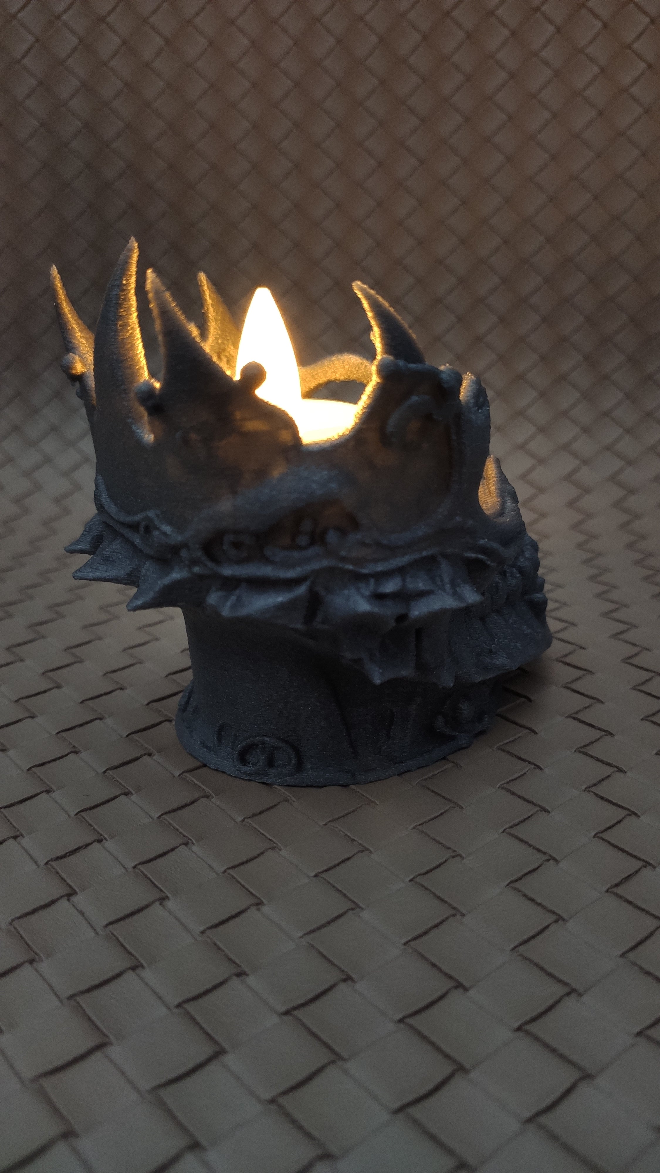 Lich King's skull - LED Tea light Holder