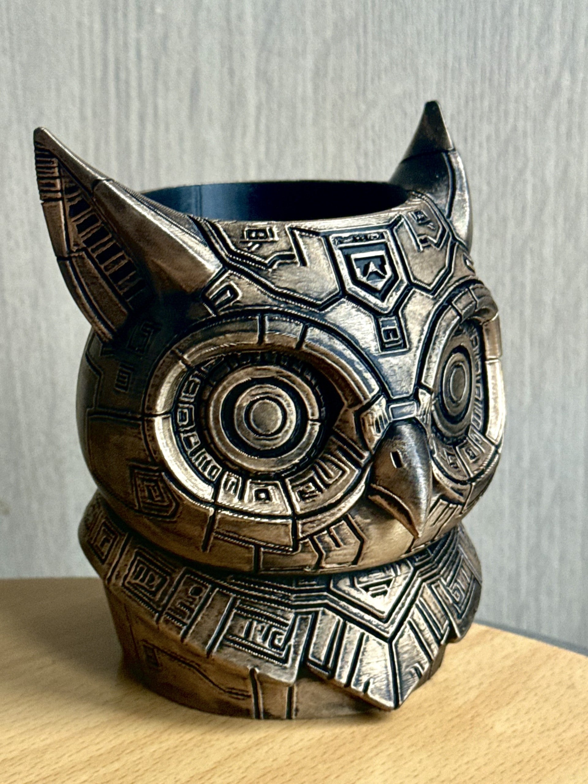 Grindle–Cyberpunk Owl of Creativity-Commercial use