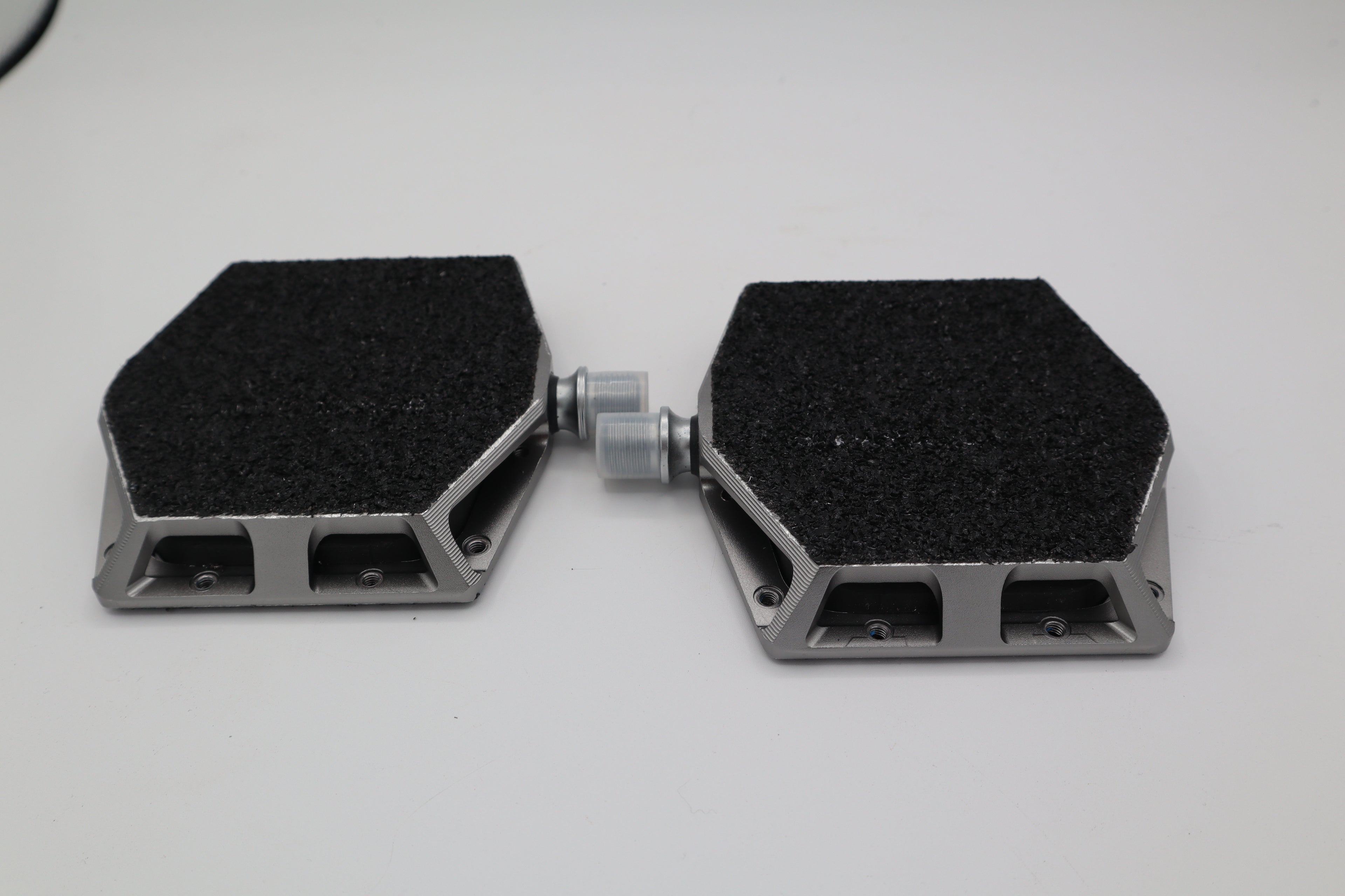 THE GRIP TAPE PEDAL!