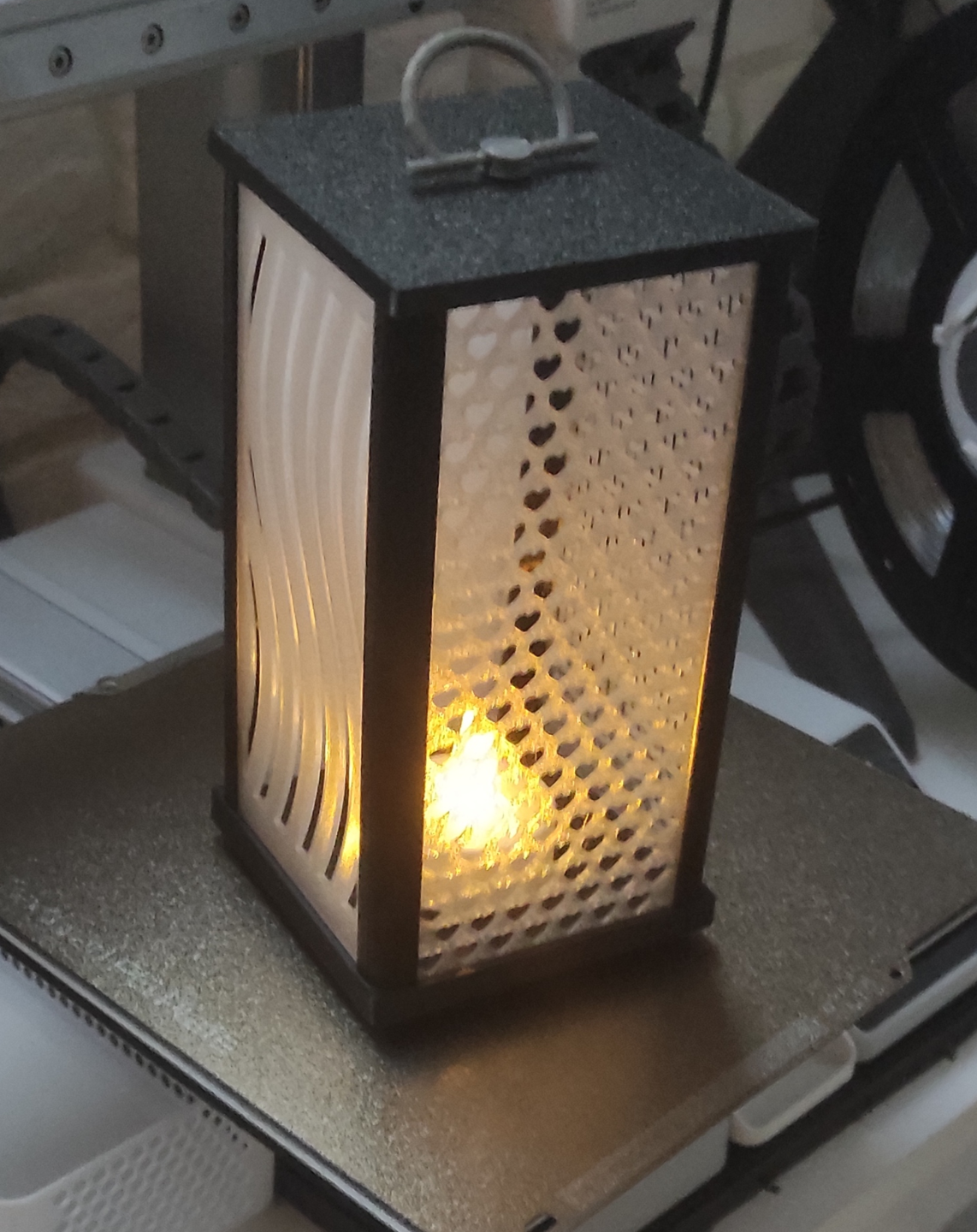 Simple lamp/mini lantern with changeable patterns