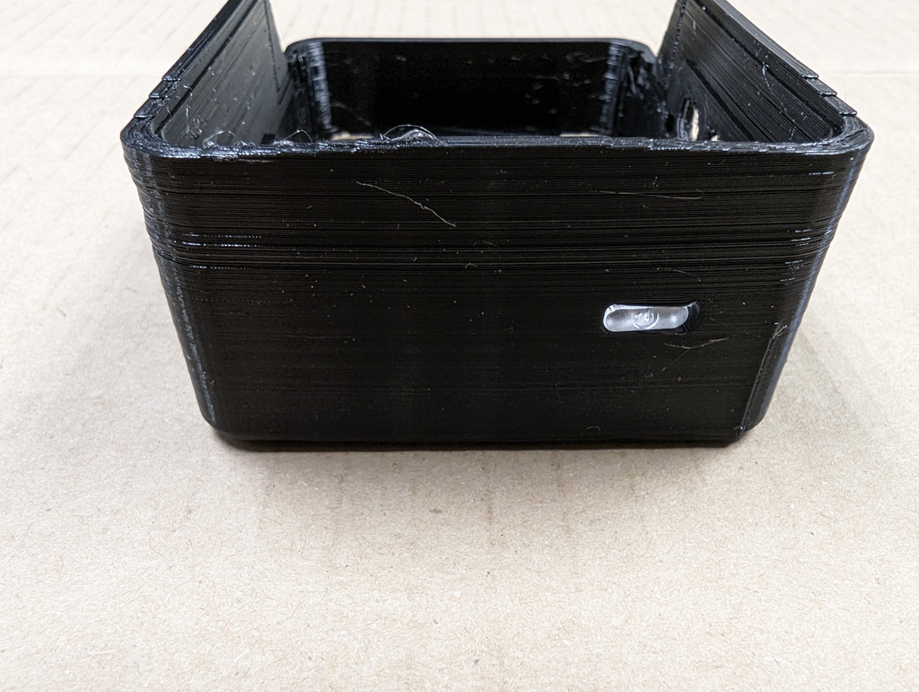 Raspberry Pi5 pimoroni SSD case bottom