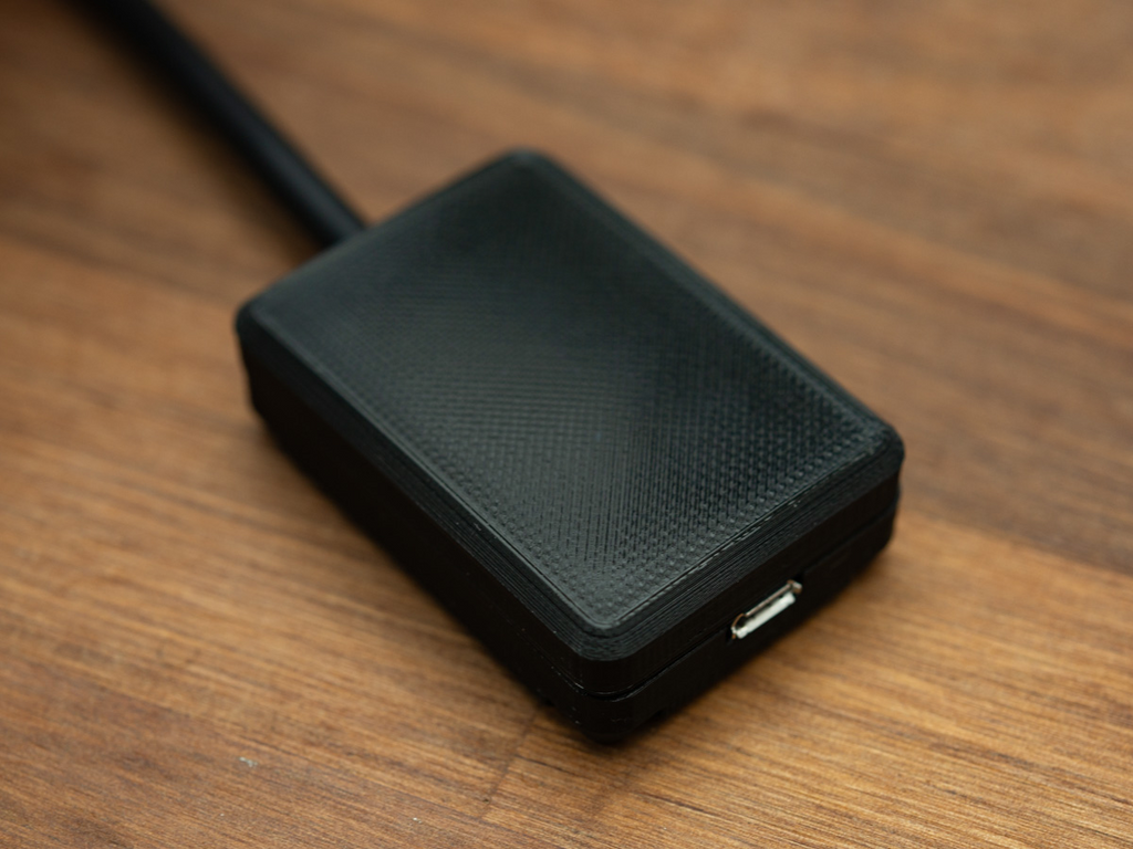 Small Raspberry Pi Pico case with cable retainer