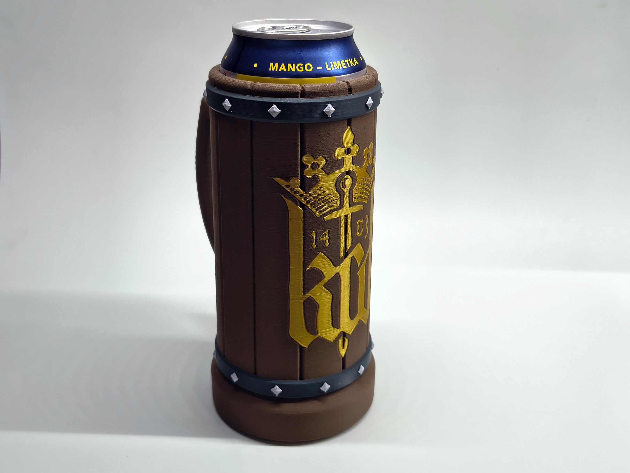 Can Holder – wooden barrel style and KCD logo