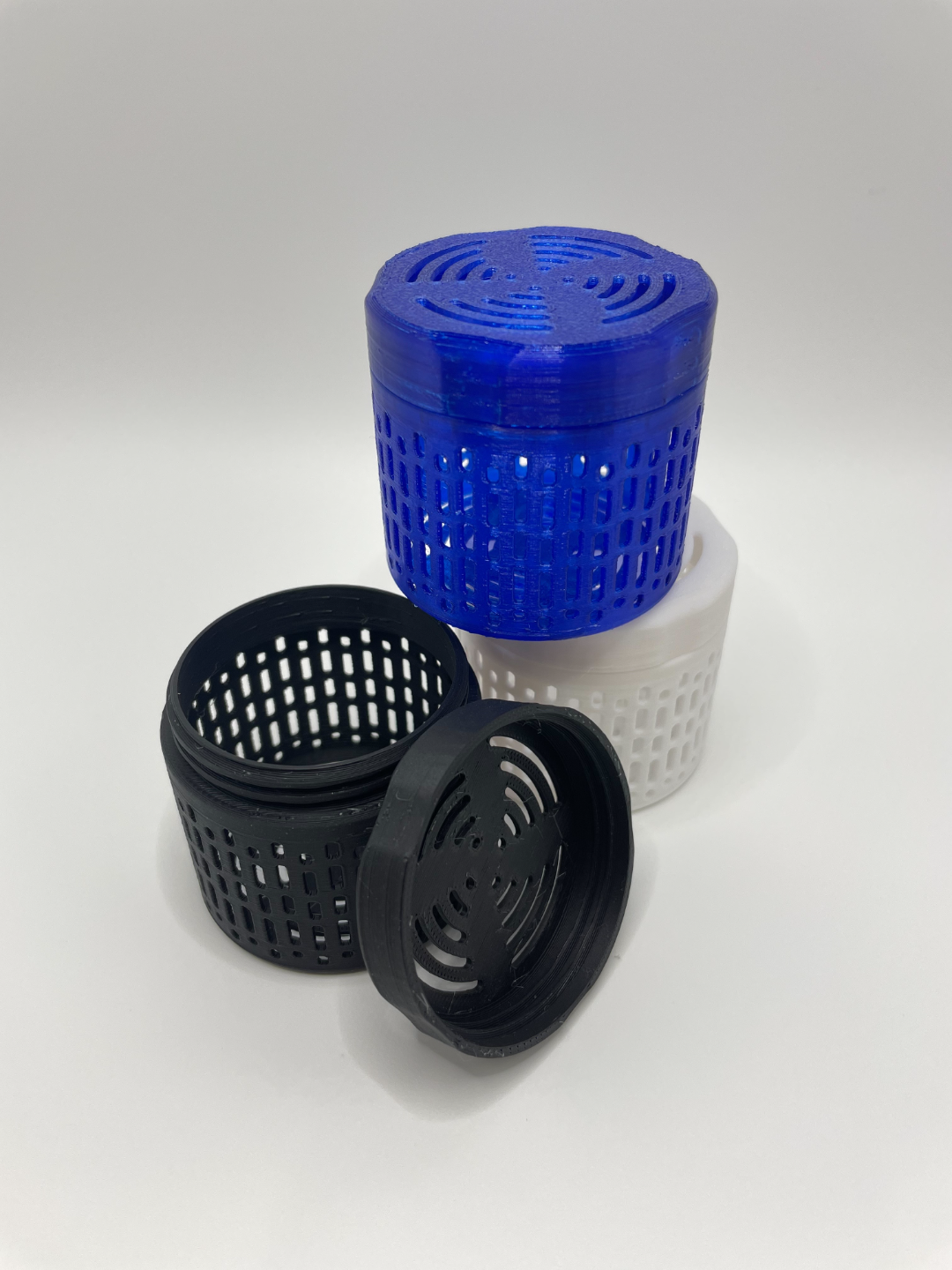 Compact silica box