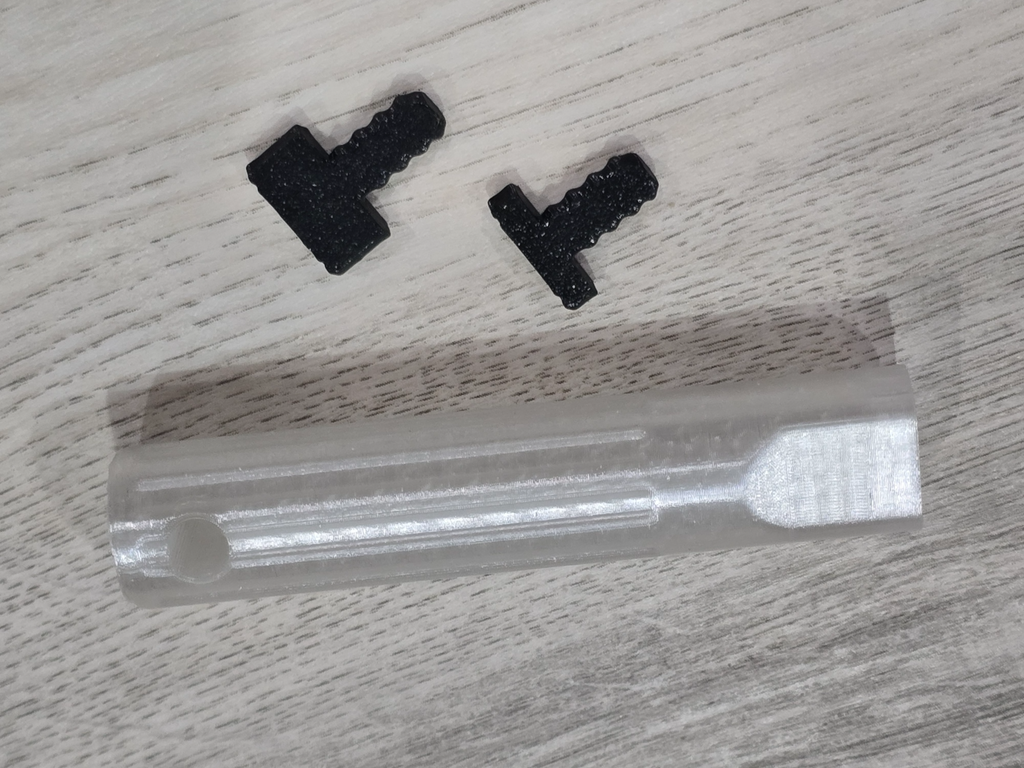 Multiboard Small T Bolt Driver with Keyhole