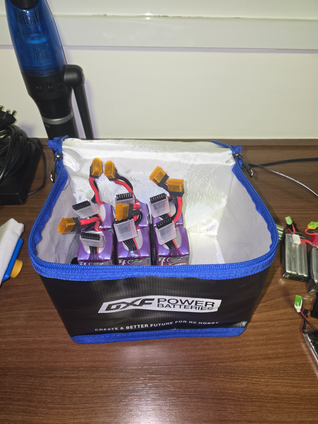GNB 6s LiHv 1500mah Lipo Battery storage box