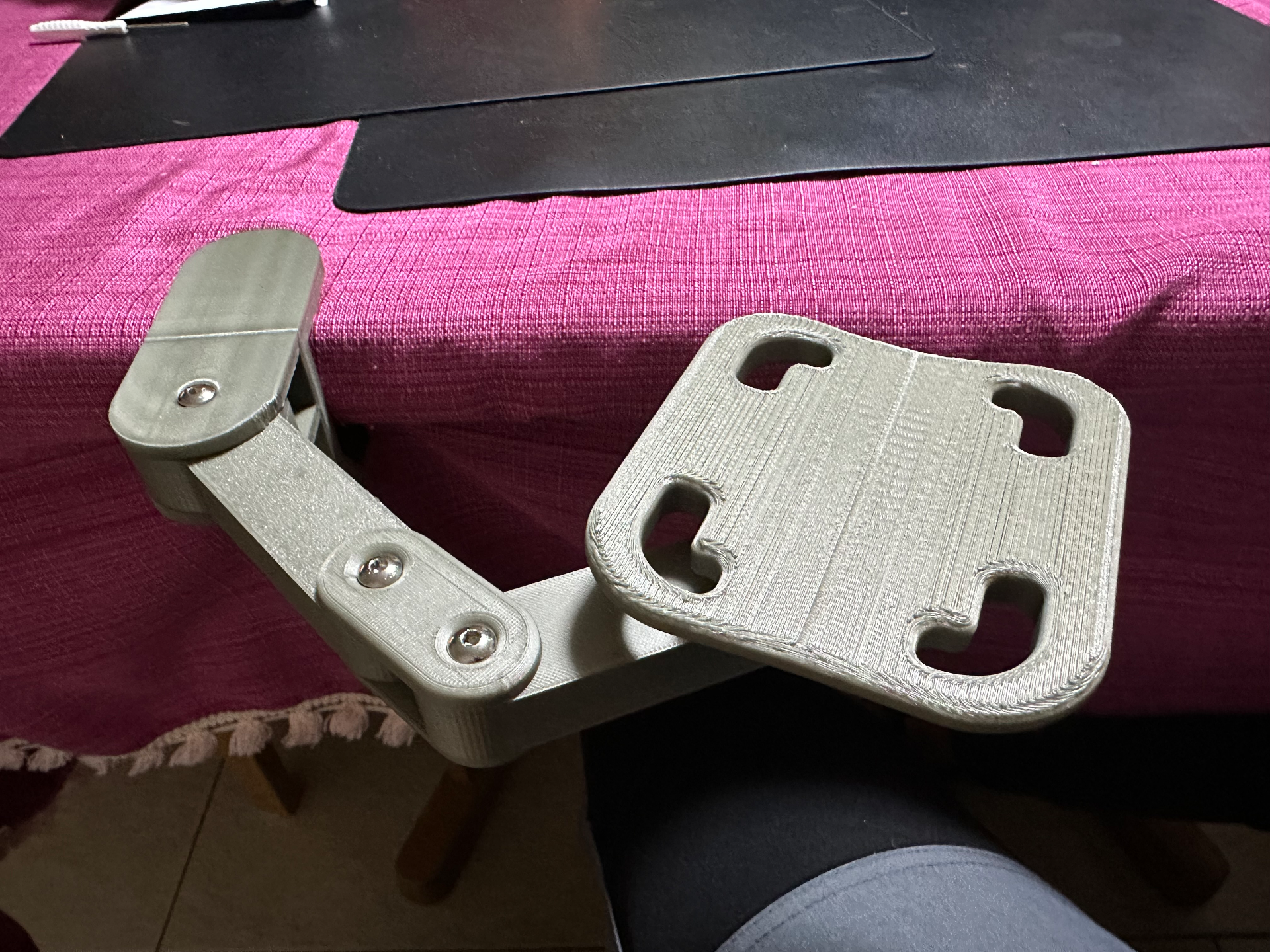 Desk Armrest with Easy Assembly - Schreibtisch-Armstütze mit Einfacher Montage
