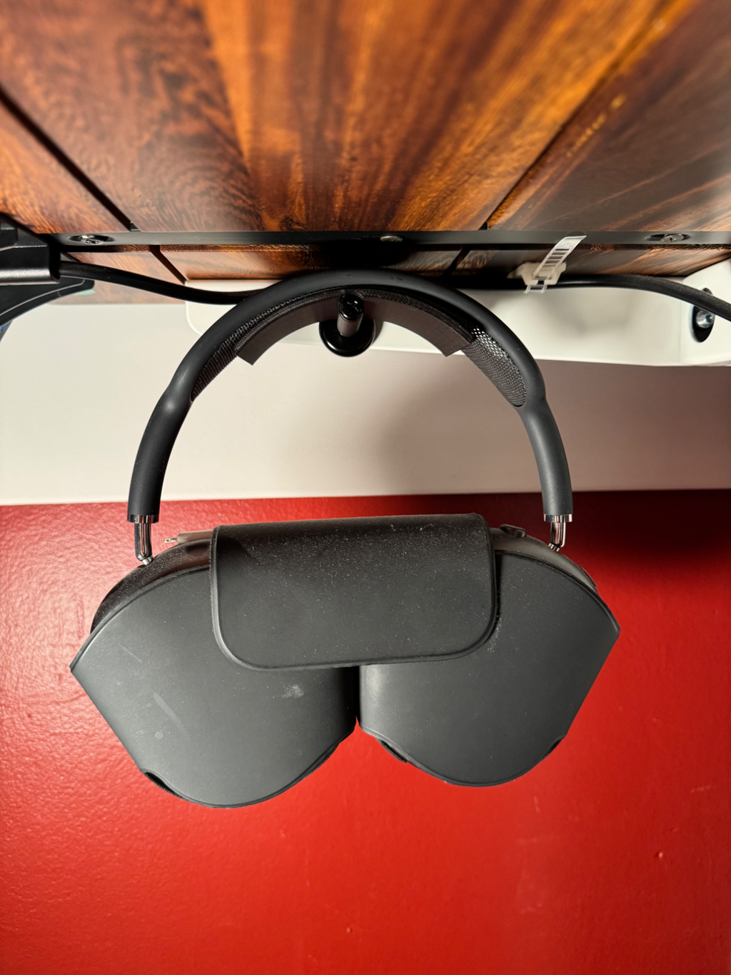 Magnetic mount under desk headphone stand